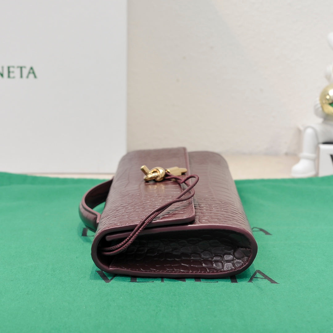 BOTTEGA VENETA Long Clutch Andiamo 31 Burgundy Crocodile Calfskin Ghw