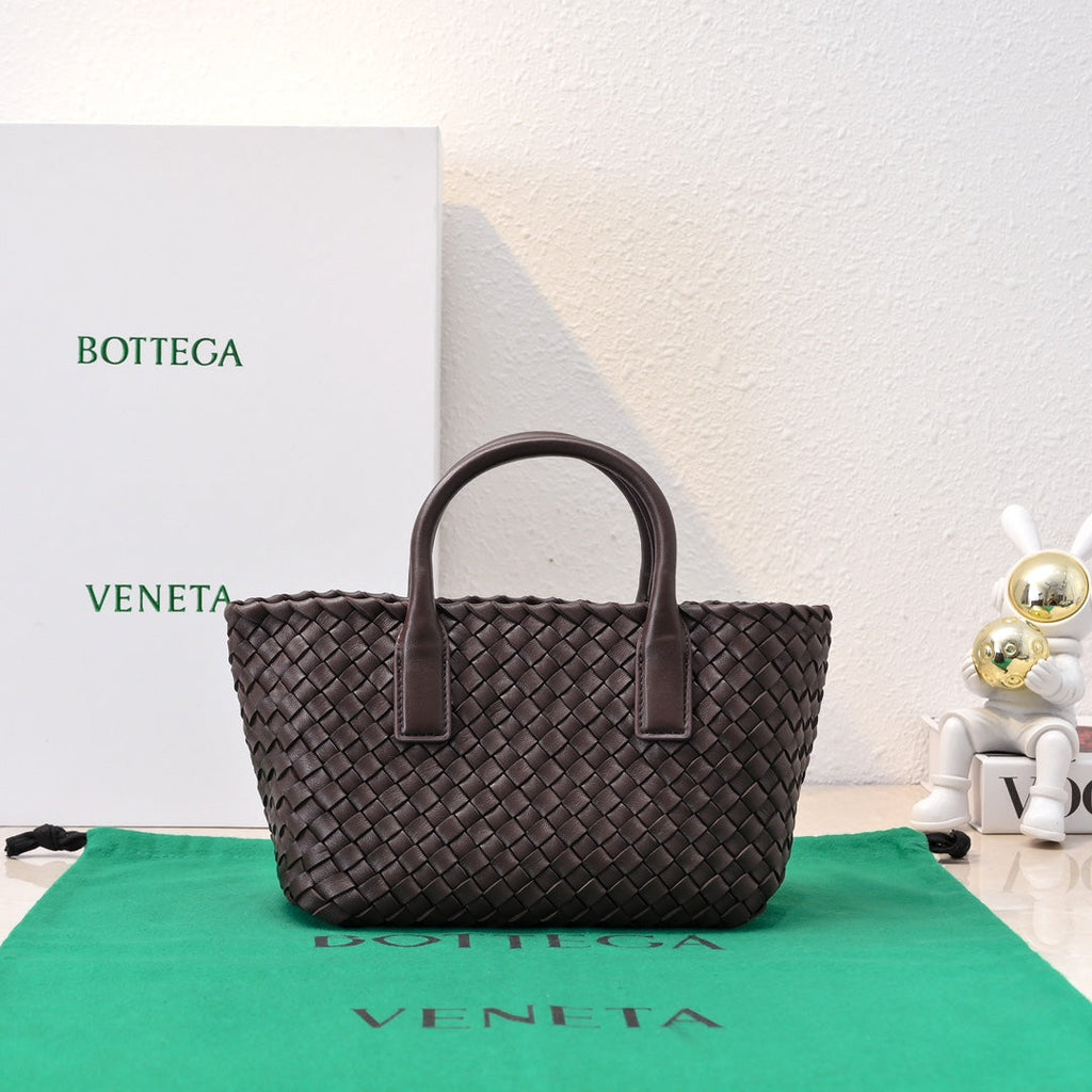 BOTTEGA VENETA Mini Cabat 20cm Chocolate Lambskin Ghw