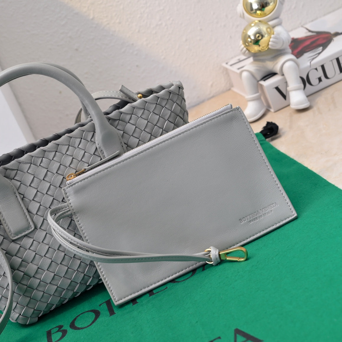 BOTTEGA VENETA Mini Cabat 20cm Grey Lambskin Ghw