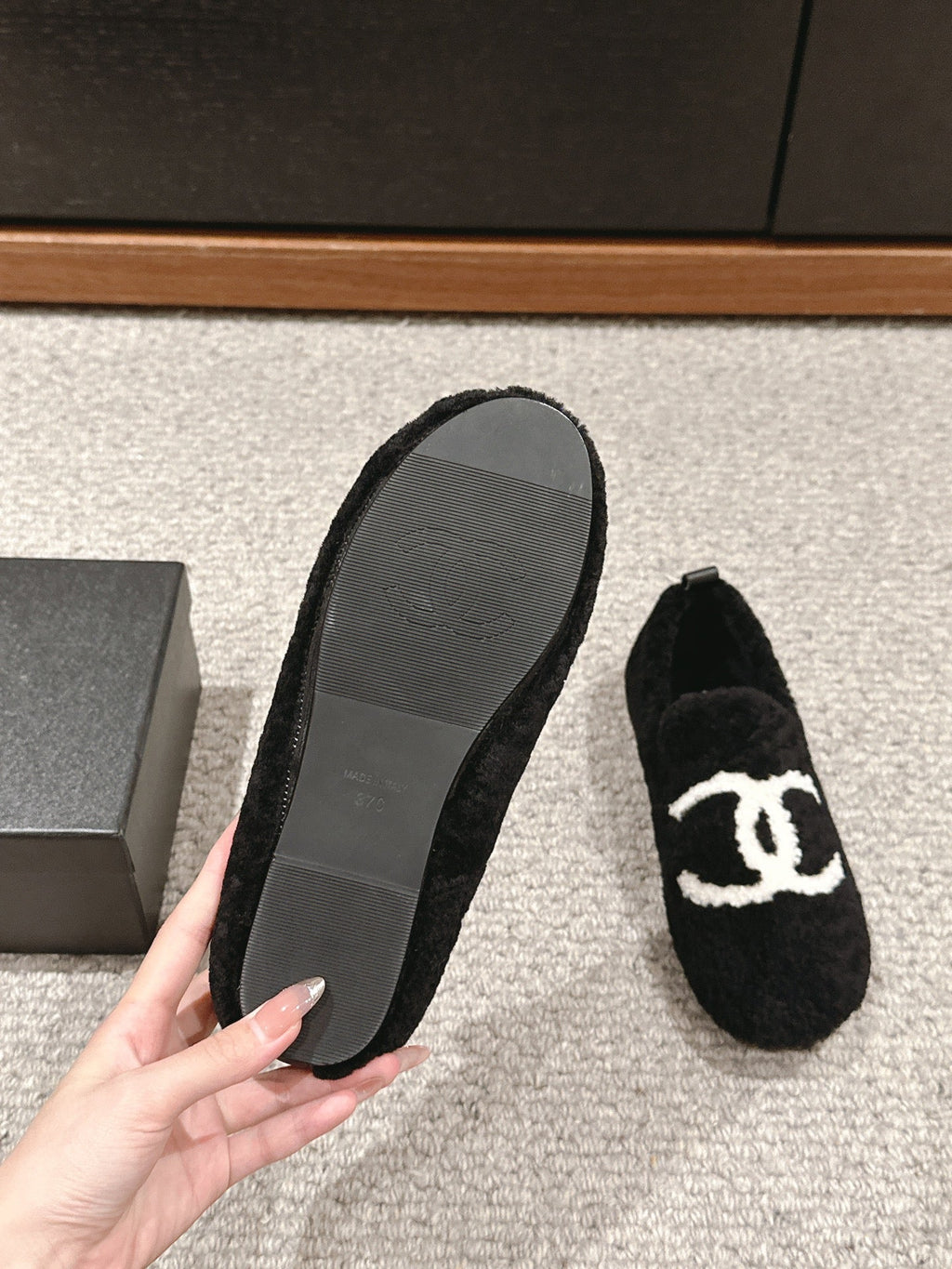 CHANEL LOAFERS IN BLACK FLEECE WITH WHITE LOGO