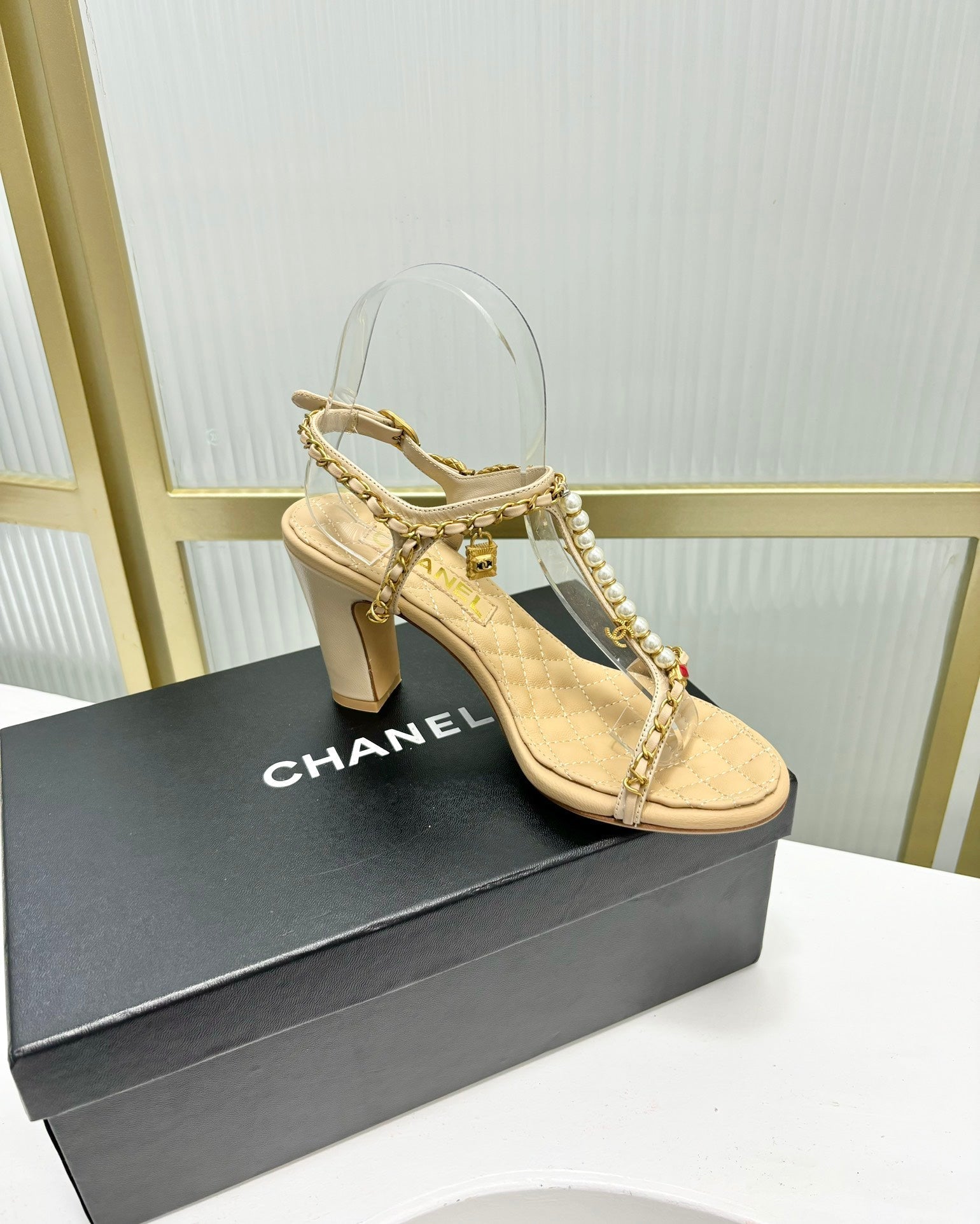 CHANEL HIGH HEELS PEARL CHAIN IN BEIGE CREAM COWHIDE