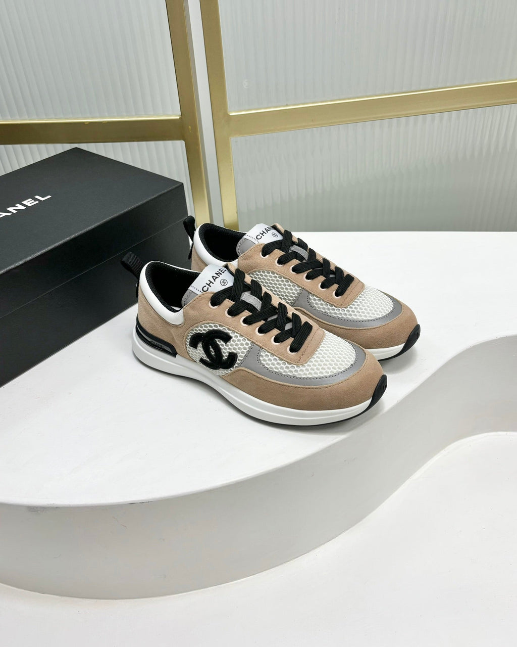 CHANEL SNEAKER IN TAN BROWN SUEDE AND GREY BREATHABLE MESH
