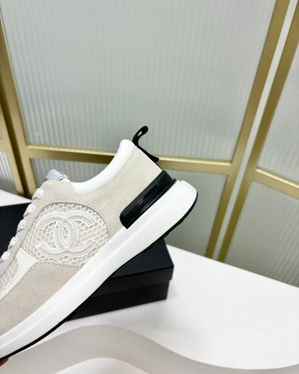 CHANEL SNEAKER IN GREY SUEDE AND WHITE BREATHABLE MESH