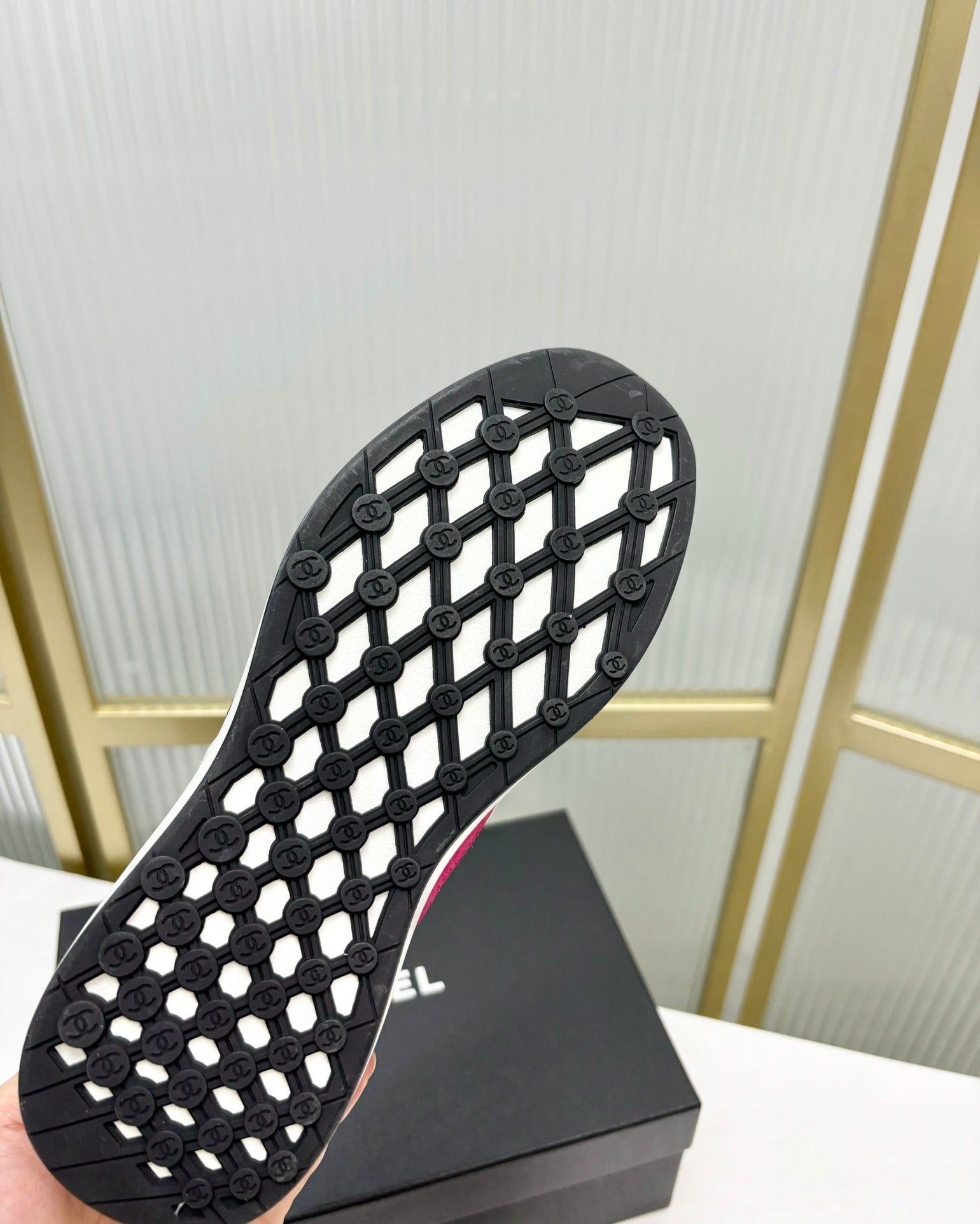 CHANEL SNEAKER IN BARBIE PINK SUEDE AND GREY BREATHABLE MESH