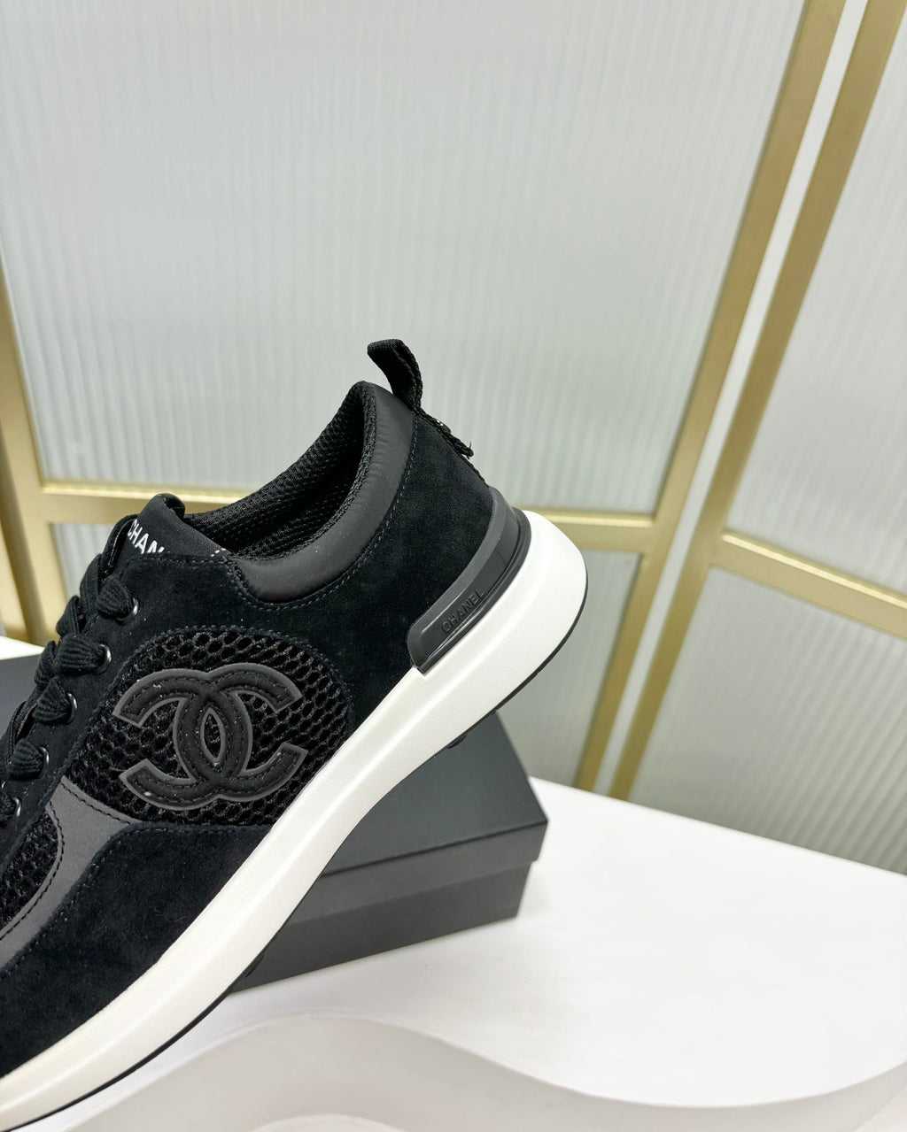 CHANEL SNEAKER IN BLACK SUEDE AND BREATHABLE MESH