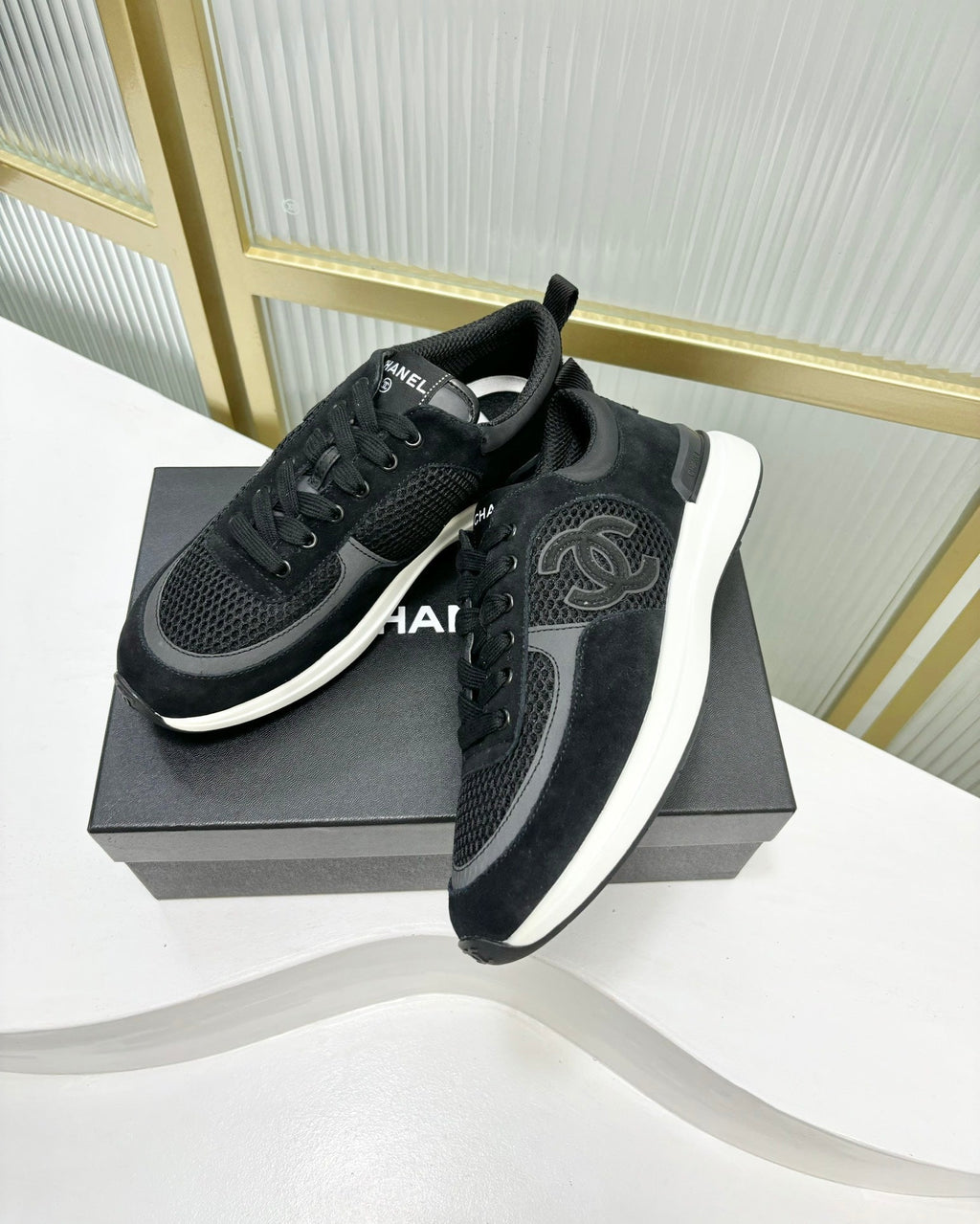 CHANEL SNEAKER IN BLACK SUEDE AND BREATHABLE MESH