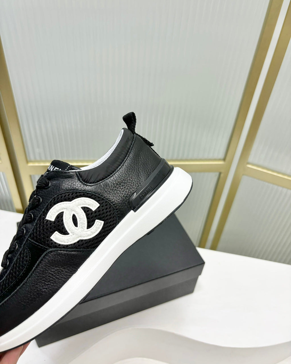 CHANEL SNEAKER IN BLACK SUEDE WITH WHITE LOGO