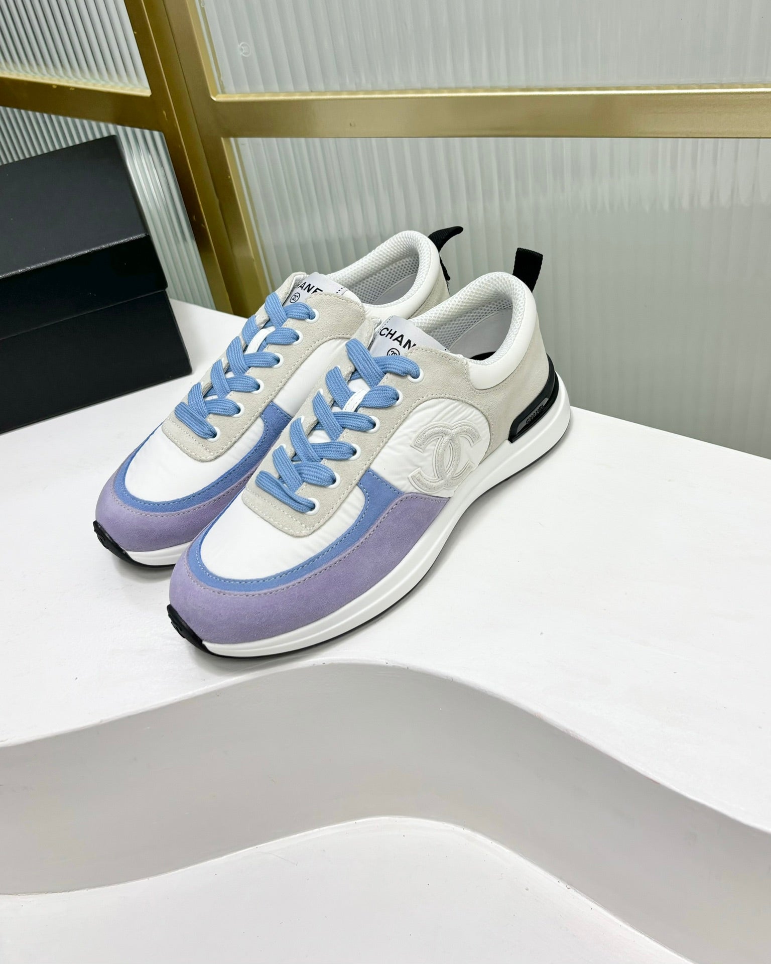 CHANEL SNEAKER IN AMETHYST PURPLE MIX GREY SUEDE