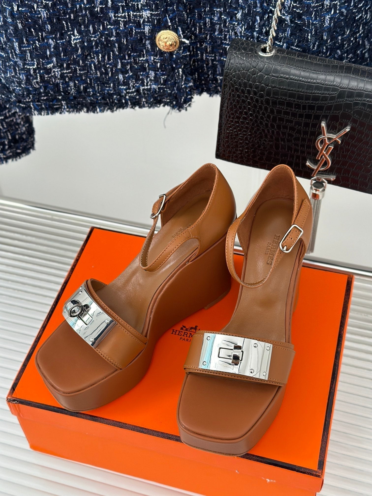 HERMES WEDGES SANDALS CARAMEL LAMBSKIN