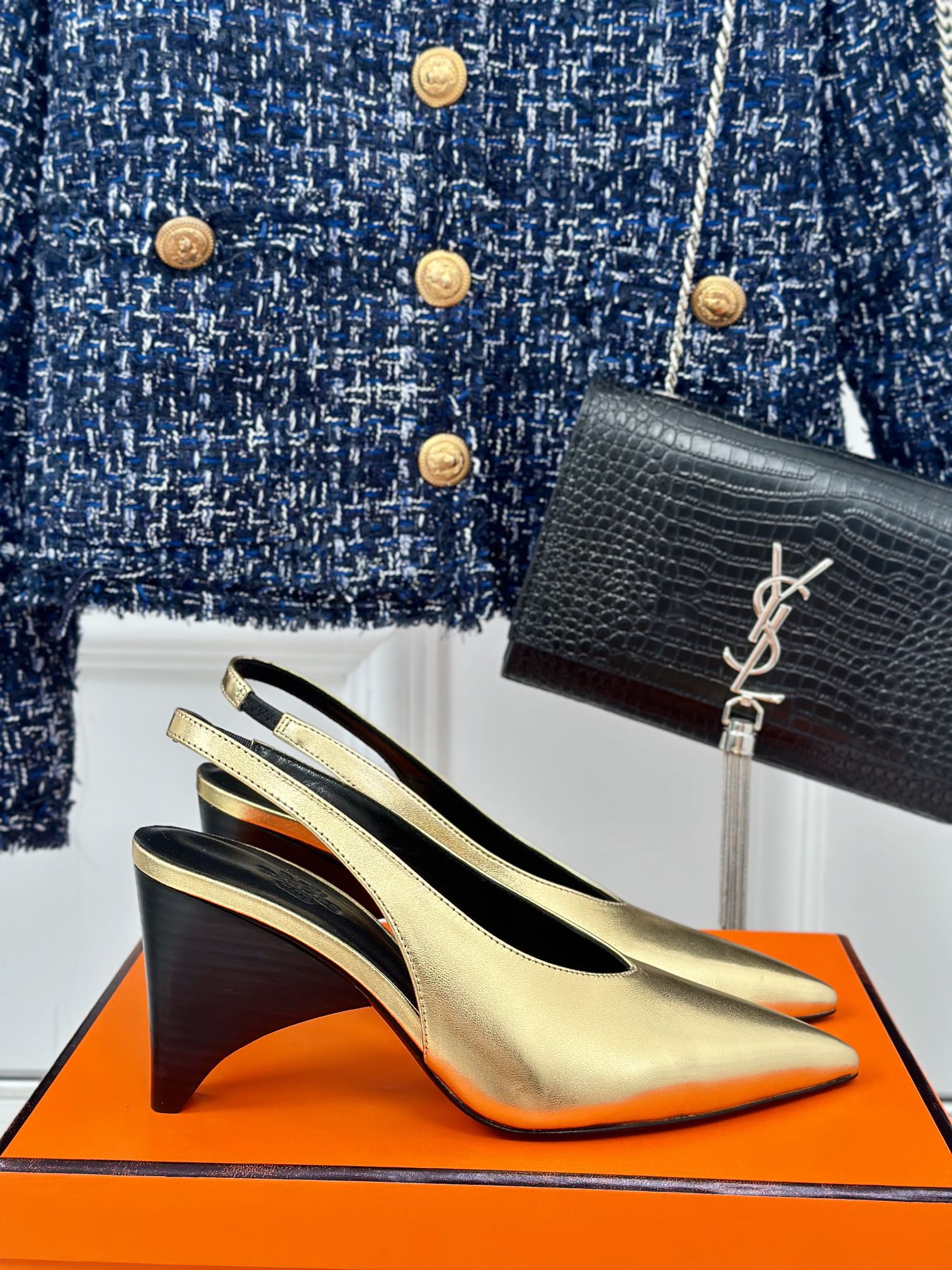 HERMES HIGH HEEL 75 MM POINTED- TOE SANDAL IN GOLD CALFSKIN
