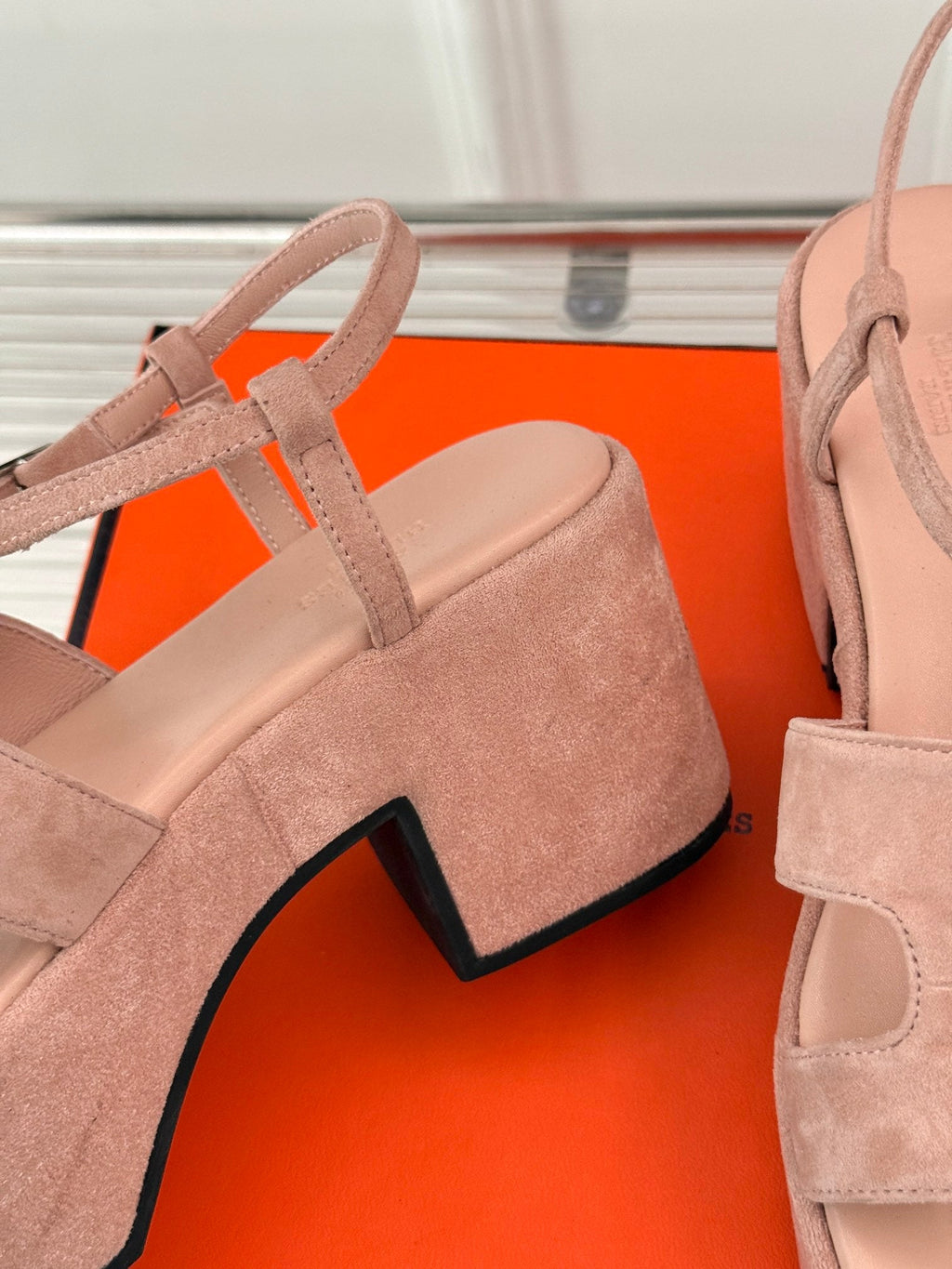 HERMES 25S JAM 30 HIGH-HEEL SANDAL IN PEACH PINK SUEDE