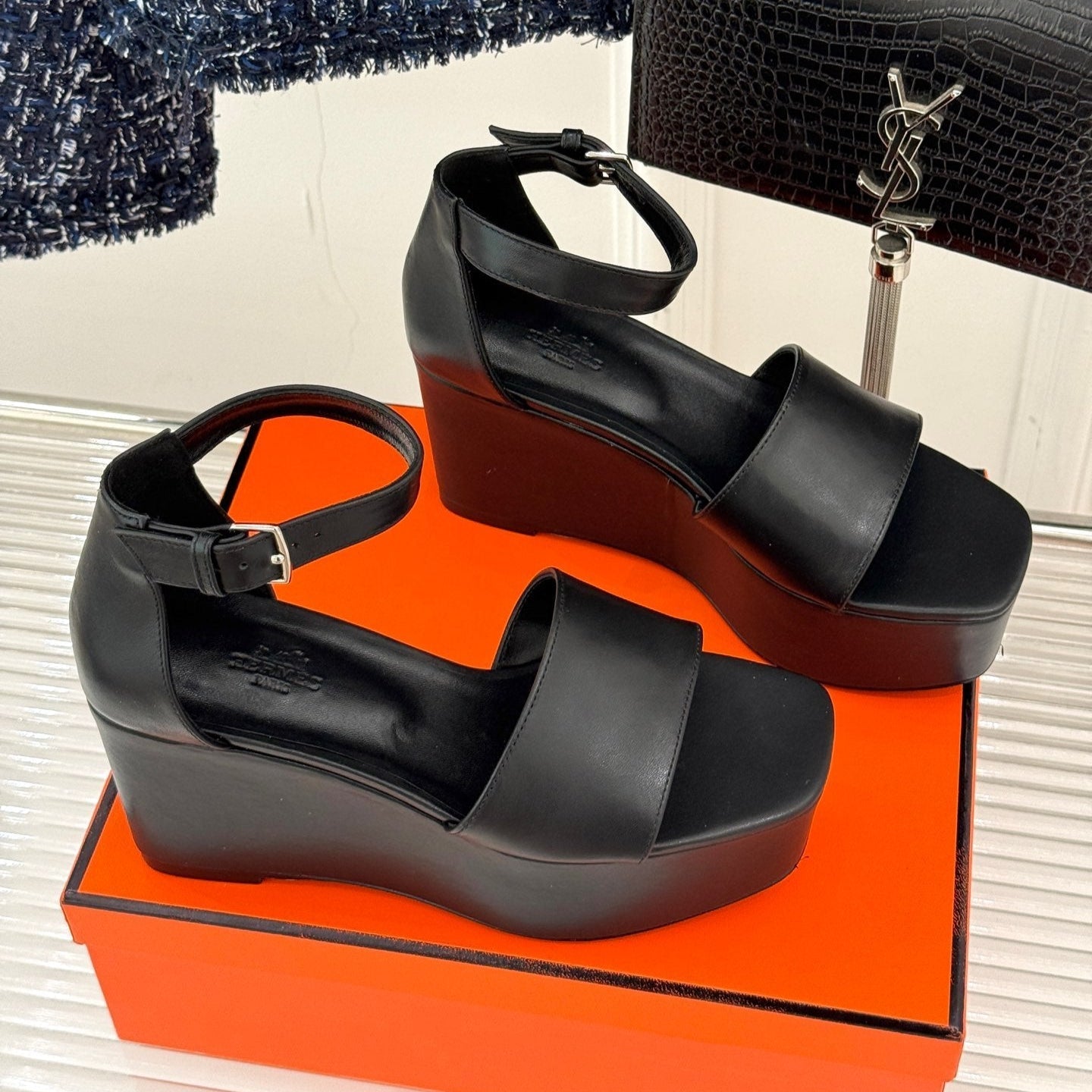 HERMES ILLUSION 35 SANDAL IN BLACK CALFSKIN