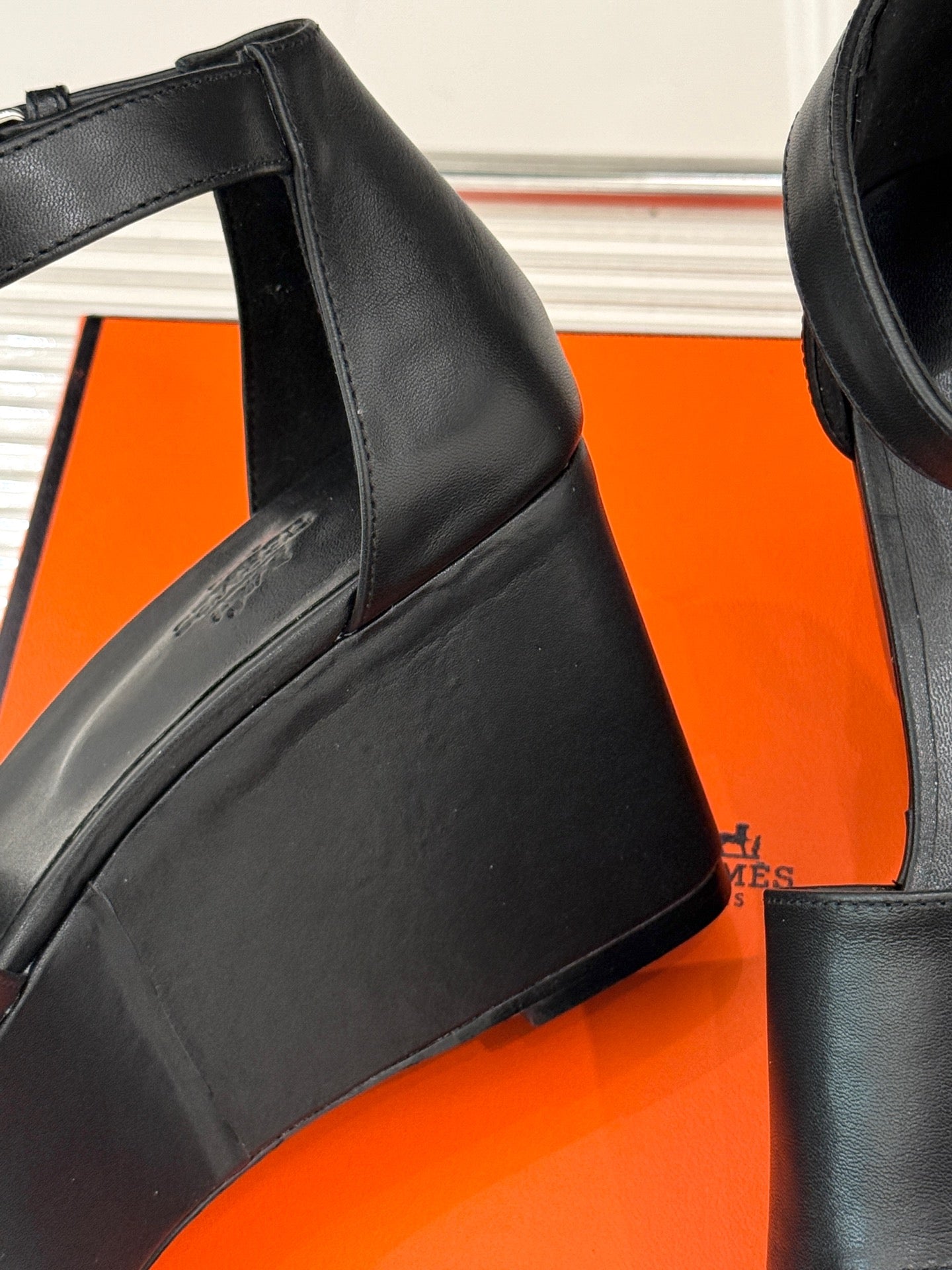 HERMES ILLUSION 35 SANDAL IN BLACK CALFSKIN