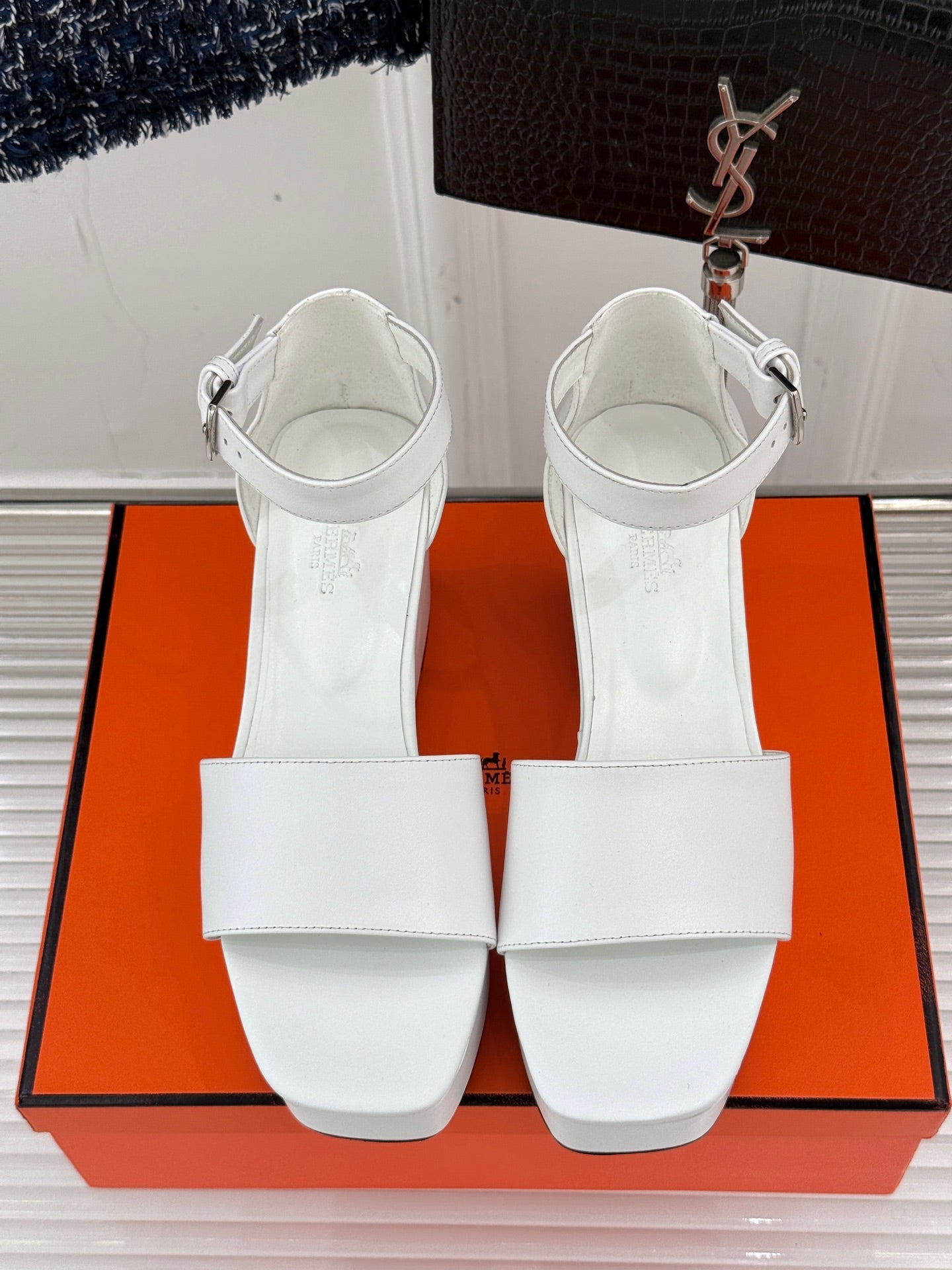 HERMES ILLUSION 35 SANDAL IN WHITE CALFSKIN