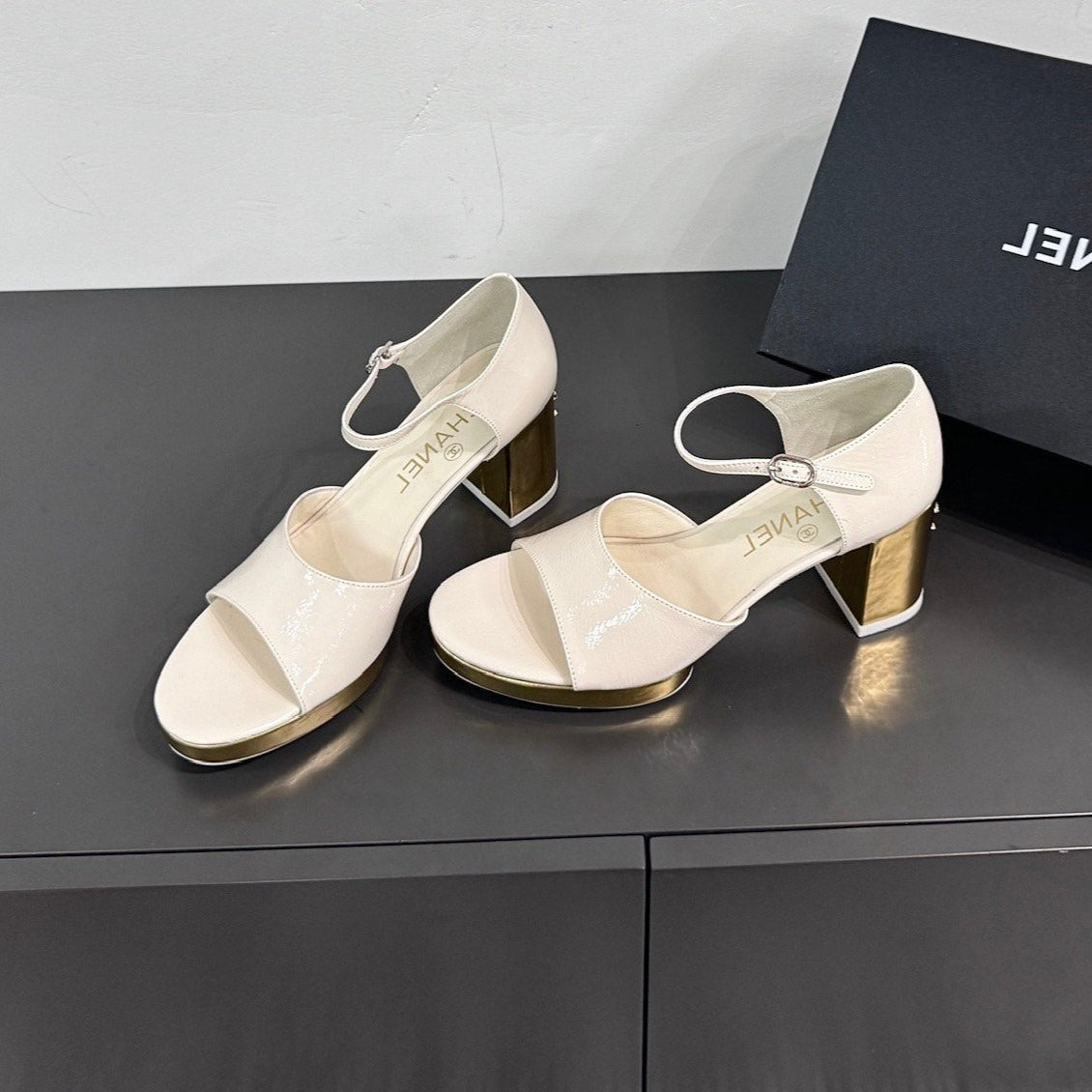 CHANEL BLOCK HEEL SANDALS WHITE SHEEPSKIN