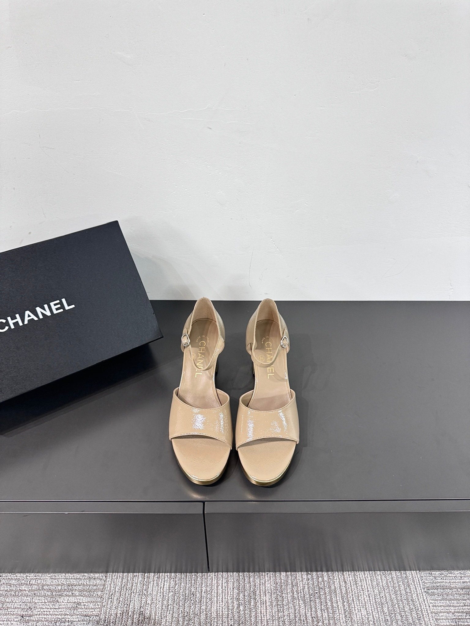 CHANEL BLOCK HEEL SANDALS BEIGE SHEEPSKIN