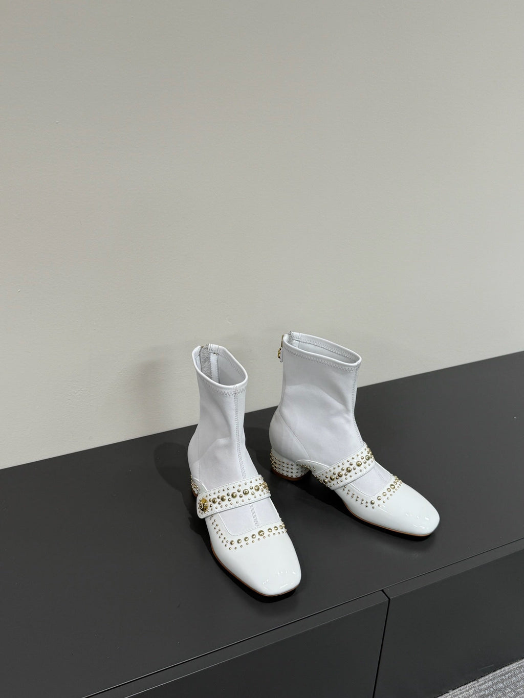 DIOR BELLE-D HEELED ANKLE BOOT WHITE PATENT CALFSKIN