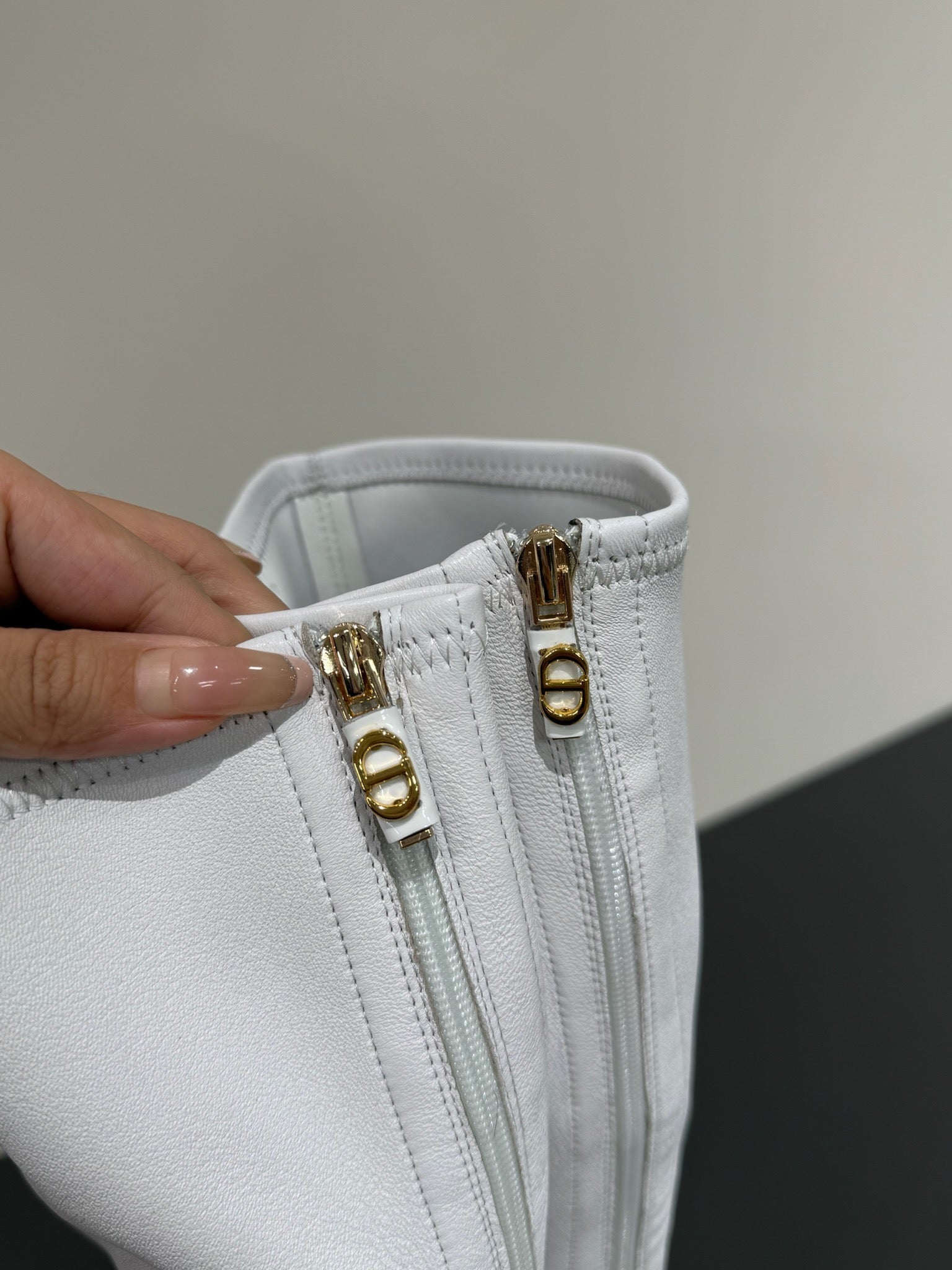 DIOR BELLE-D HEELED BOOT WHITE PATENT CALFSKIN