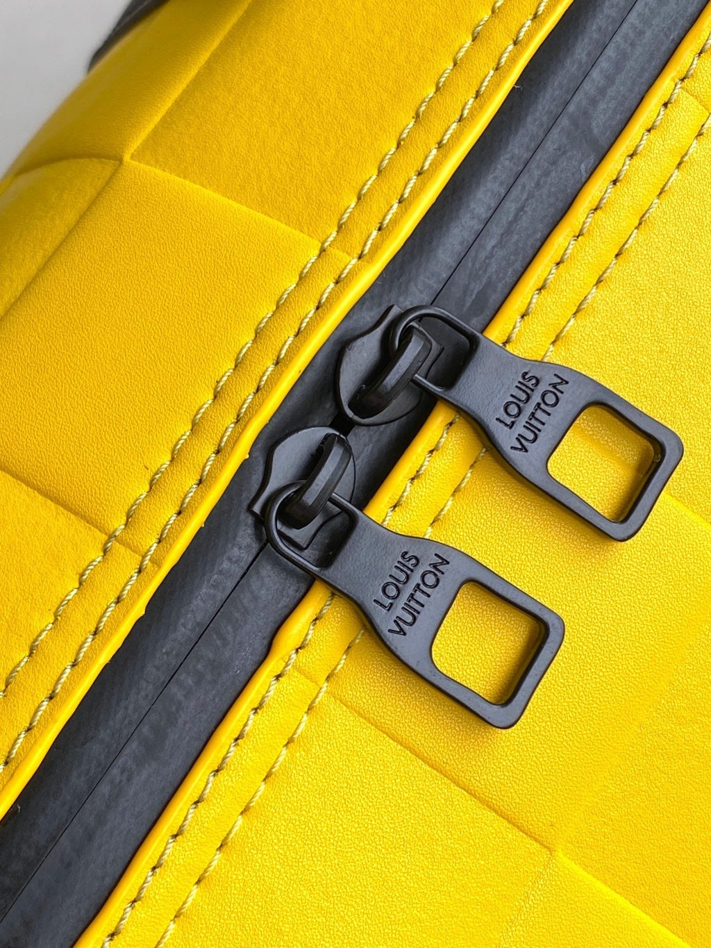 LOUIS VUITTON KEEPALL BANDOULIÈRE 50 IN YELLOW DAMIER SCUBA CALFSKIN