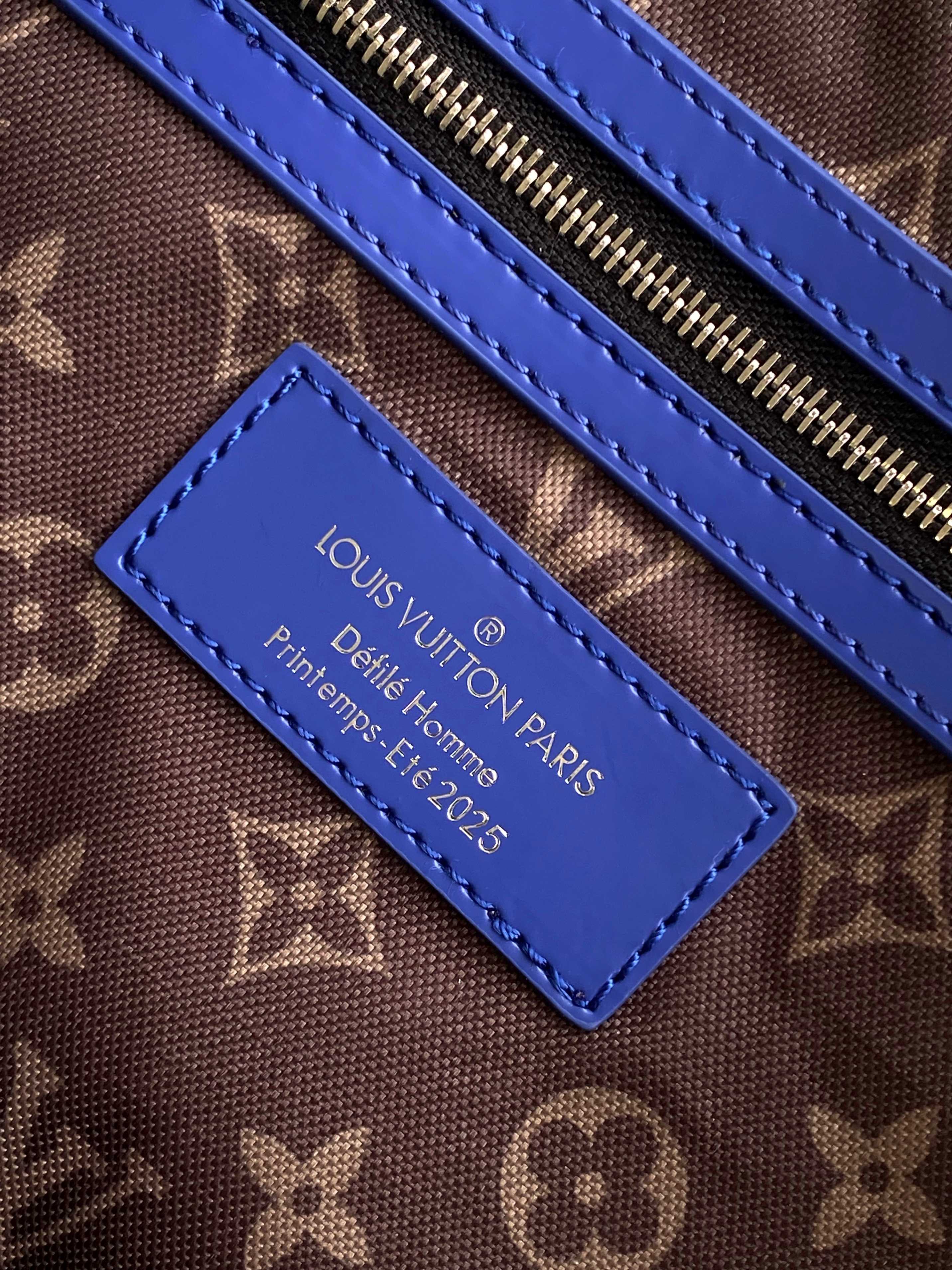 LOUIS VUITTON KEEPALL BANDOULIÈRE 50 IN BLUE GREEN DAMIER HERITAGE COATED CANVAS