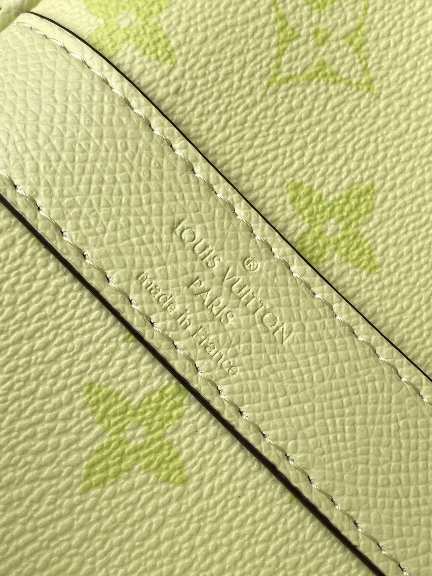 LOUIS VUITTON LV 25S KEEPALL BANDOULIÈRE 45 IN LIGHT OLIVE GREEN CALFSKIN SILVER HARDWARE