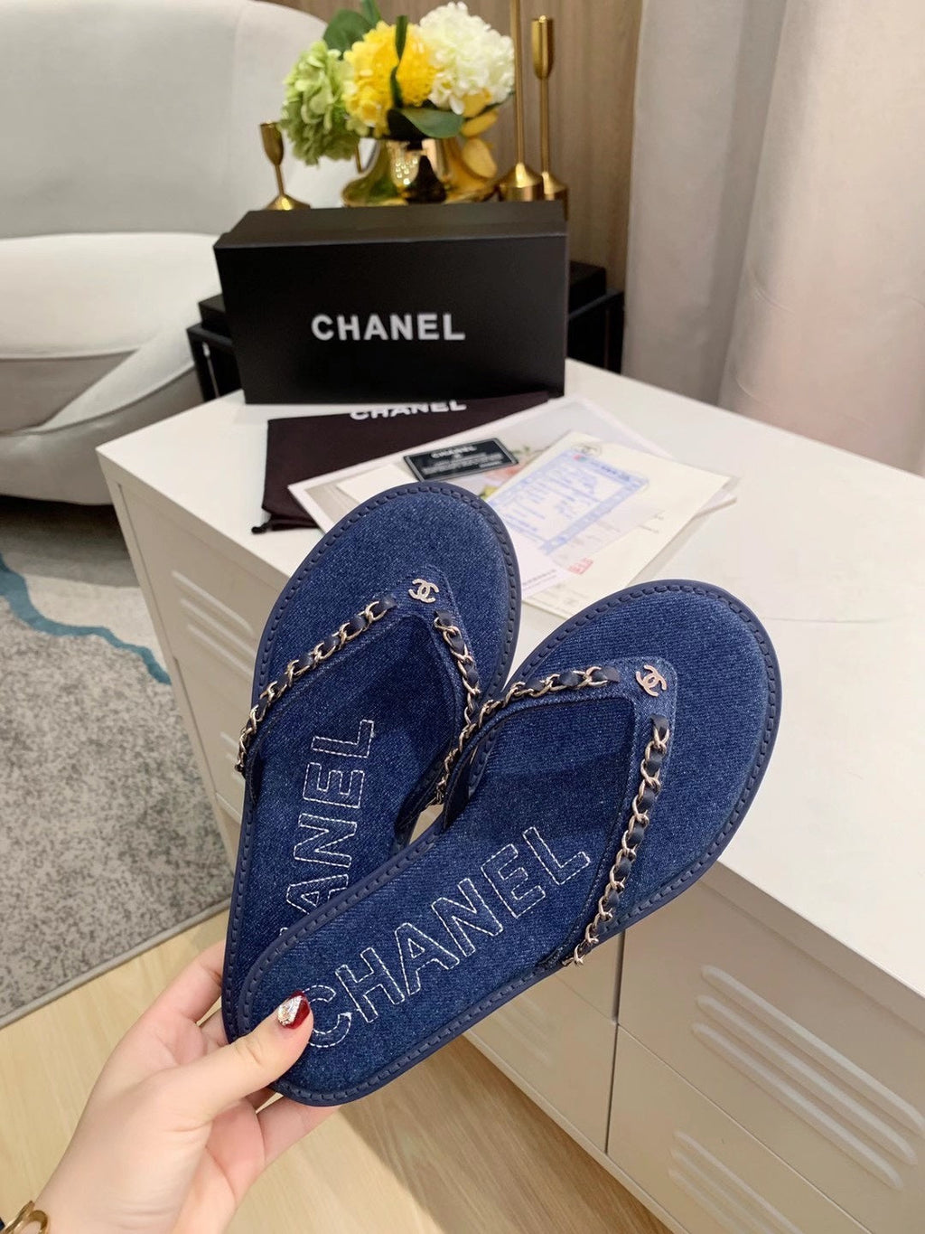 CHANEL THONG SLIPPERS IN COBALT BLUE DENIM