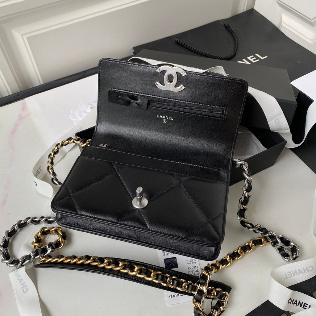 CHANEL 19 WOC 19CM BLACK LAMBSKIN SILVER HARDWARE