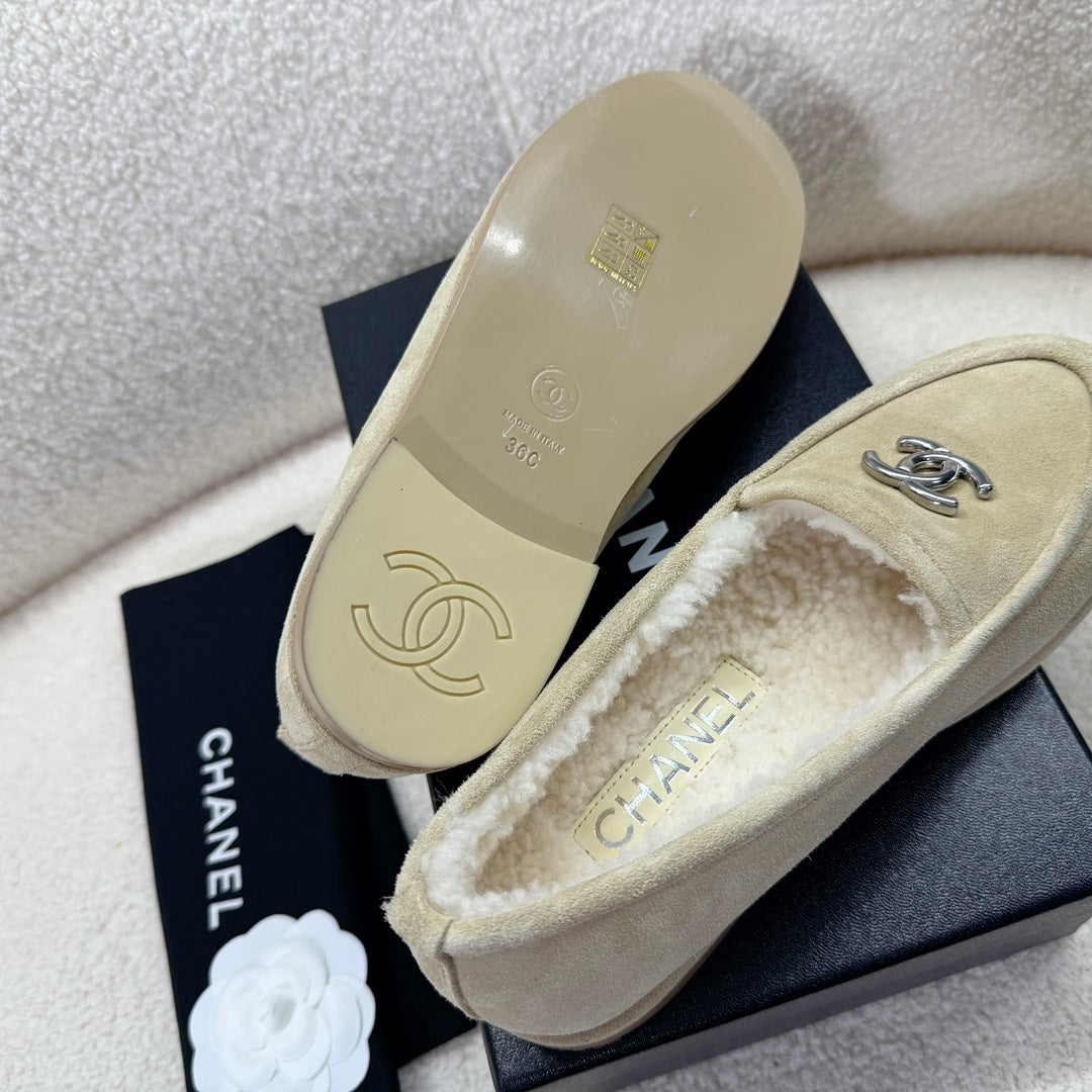 CHANEL LOAFER IN ECRU TAN SUEDE AND WOOL LINING