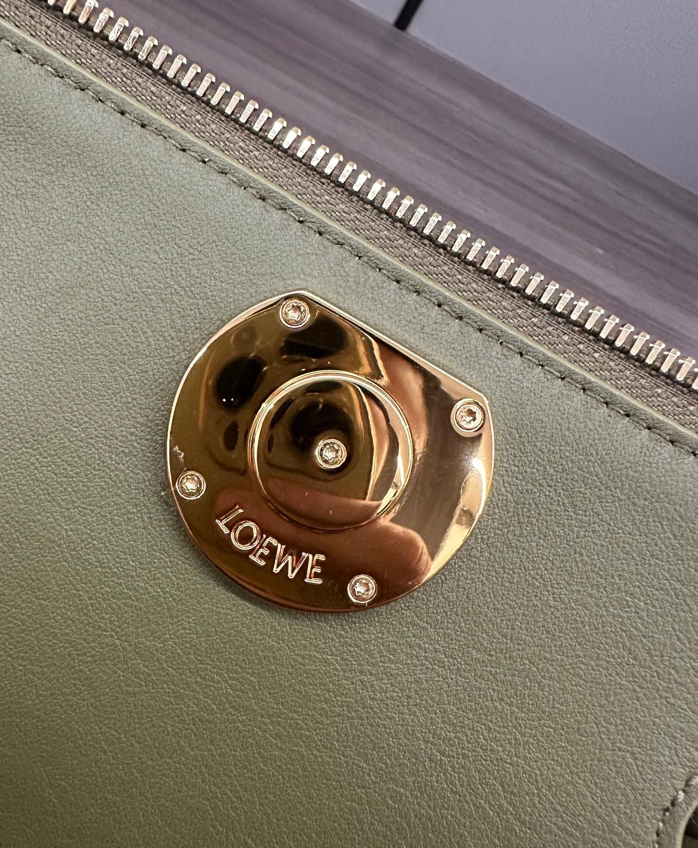 LOEWE 25S MEDIUM MADRID BAG 23 IN OLIVE GREEN CALFSKIN GOLD HARDWARE