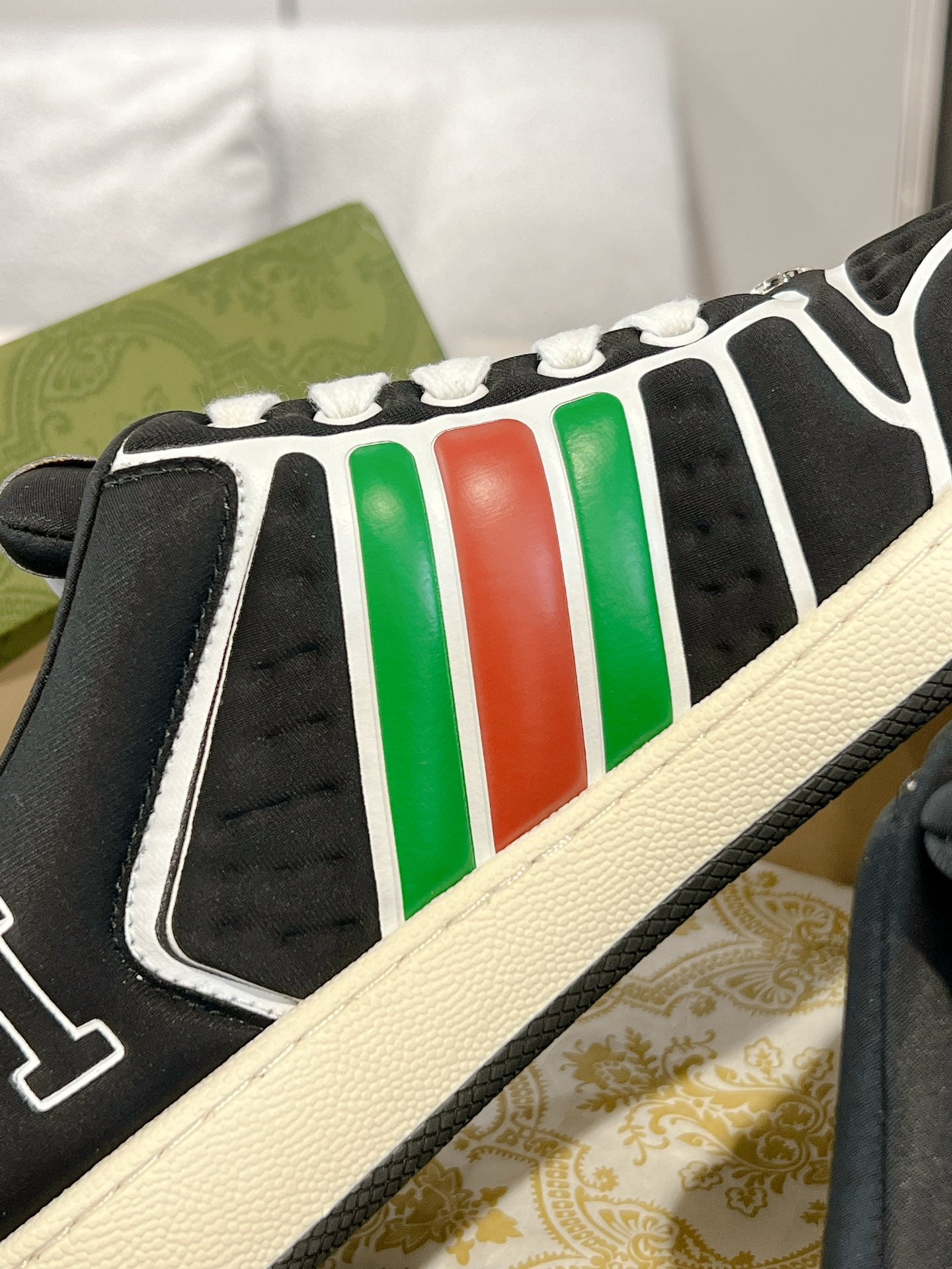 GUCCI SNEAKER IN BLACK MIX COLORFUL CALFSKIN