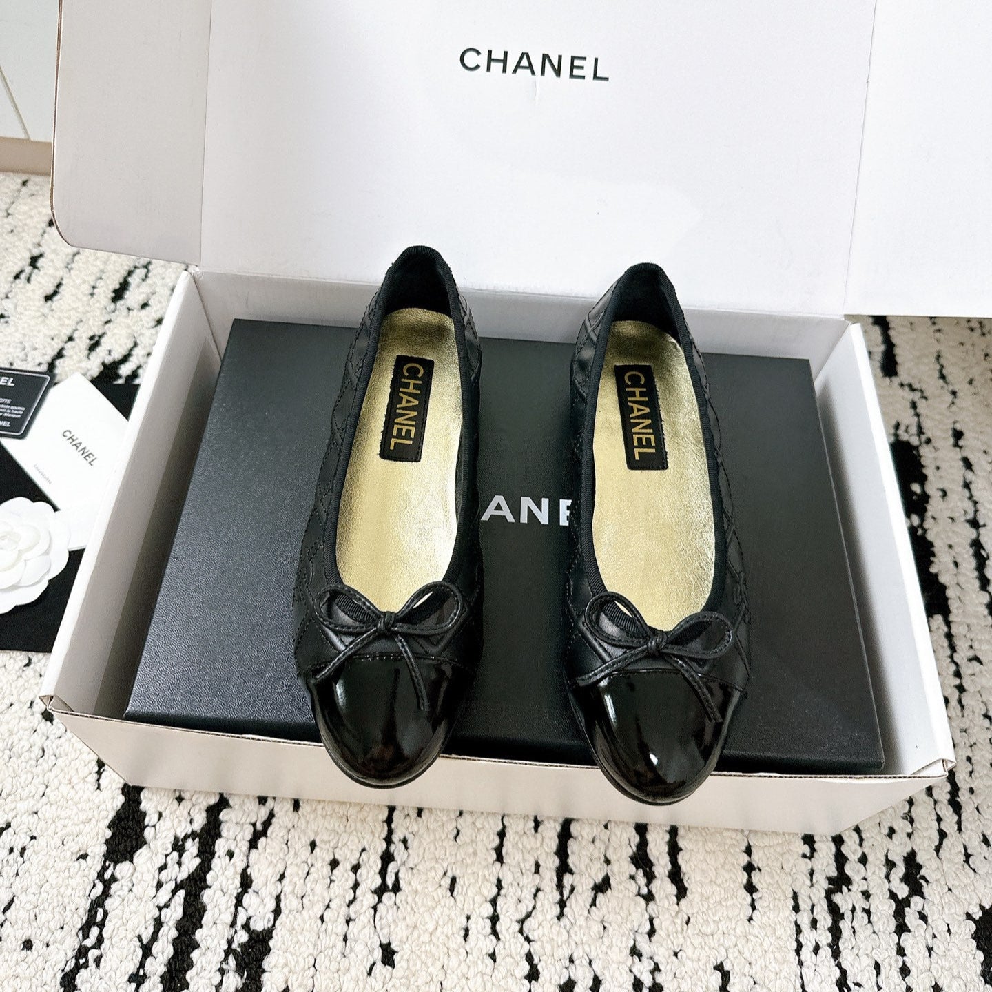 CHANEL BALLET FLATS BOW IN BLACK CALFSKIN QUILTED