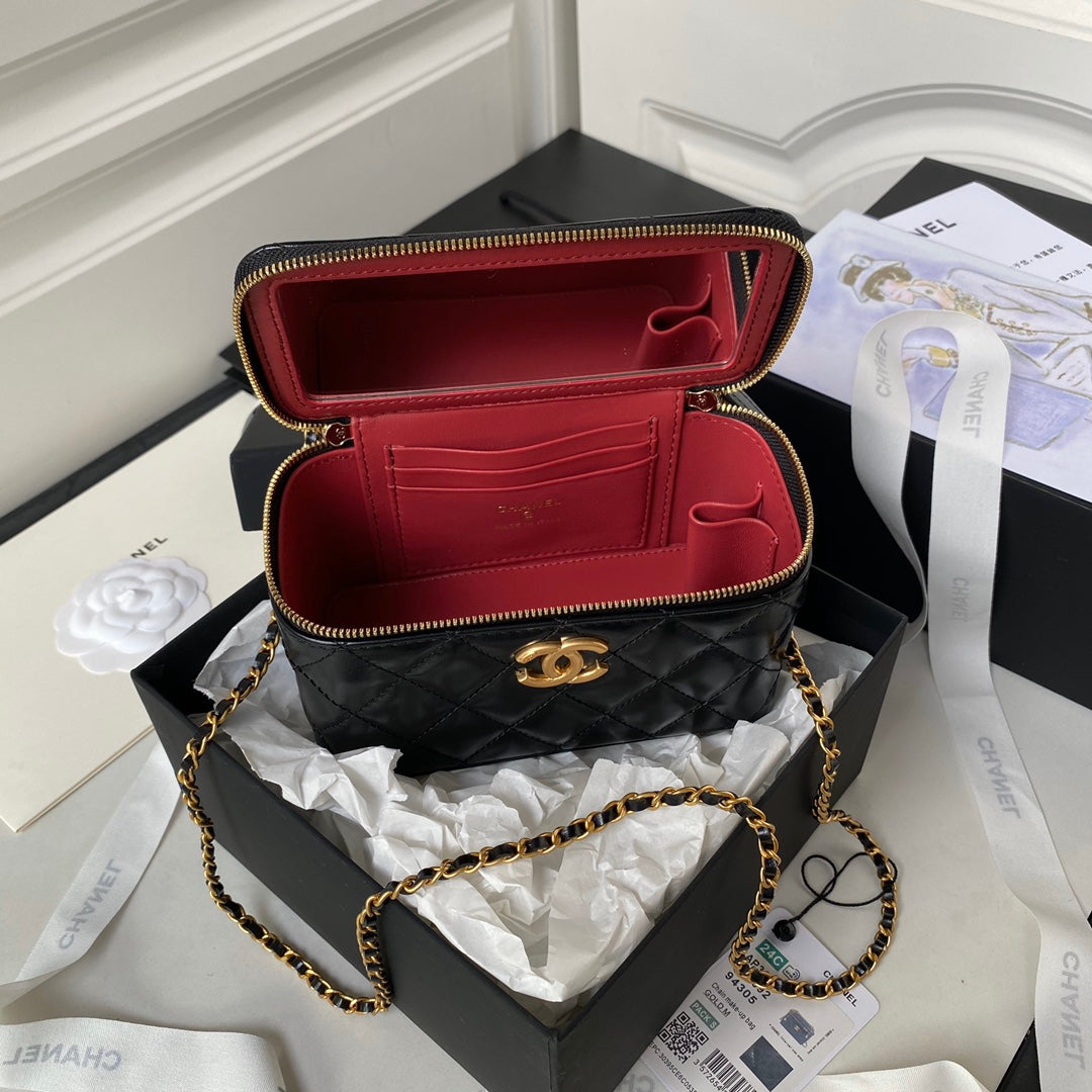 CHANEL VANITY CASE 19 BLACK LAMBSKIN GOLD HARDWARE
