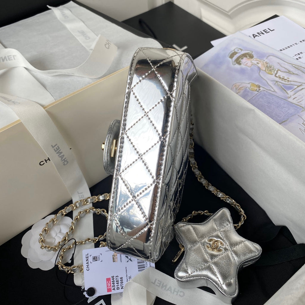 CHANEL MINI 19 FLAP BAG IN SILVER METALLIC CALFSKIN WITH STRAP