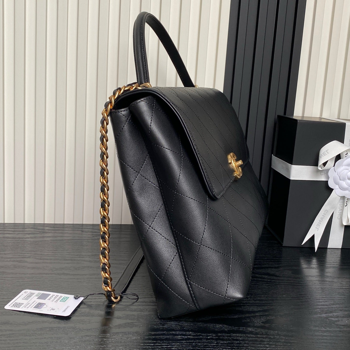 CHANEL 25S TOP HANDLE SHOULDER BAG 37 IN BLACK CALFSKIN WITH GOLD HARDWARE