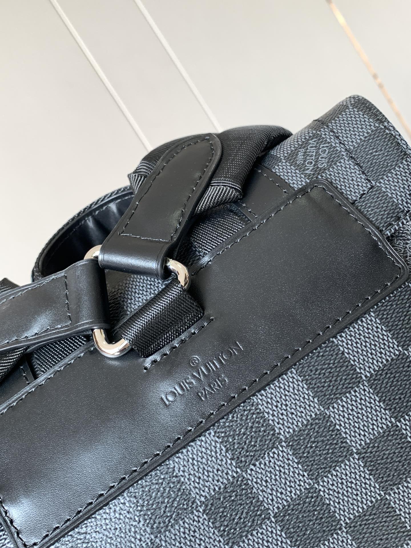 LOUIS VUITTON CHRISTOPHER MM BACKPACK 47 IN BLACK DAMIER GRAPHITE CANVAS