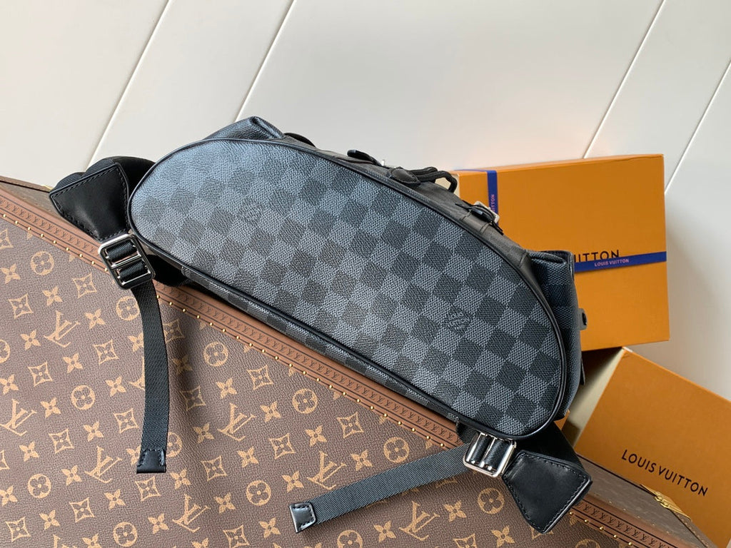 LOUIS VUITTON CHRISTOPHER MM BACKPACK 47 IN BLACK DAMIER GRAPHITE CANVAS