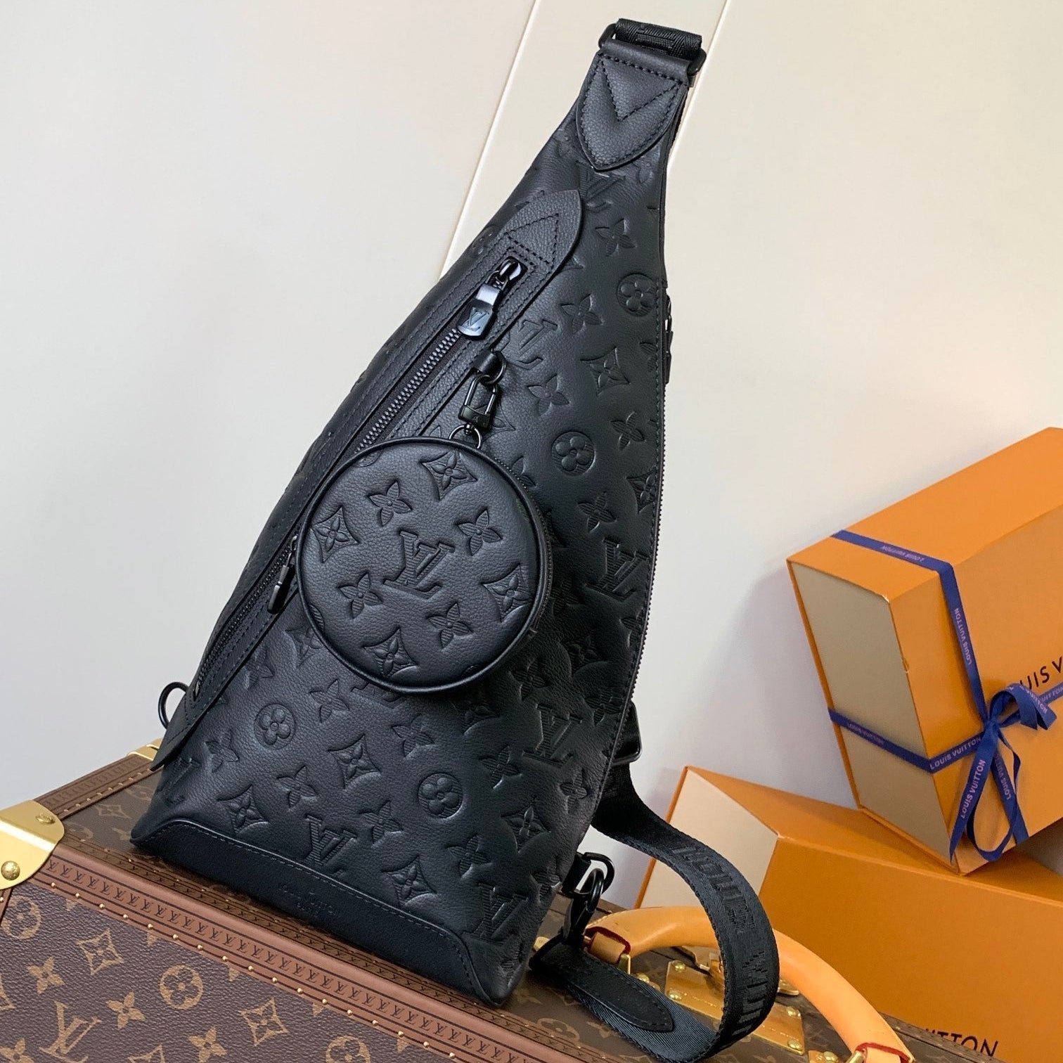 LOUIS VUITTON DUO CROSSBAG BAG 42 IN BLACK EMBOSSED CALFSKIN