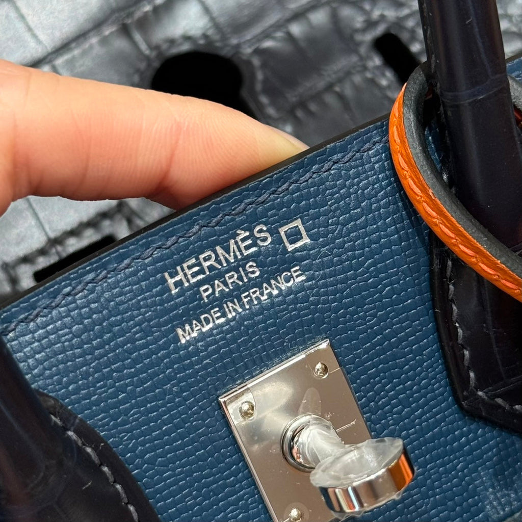 HERMES BIRKIN FAUBOURG TOUCH 20 IN NAVY BLUE CALFSKIN WITH SILVER HARDWARE