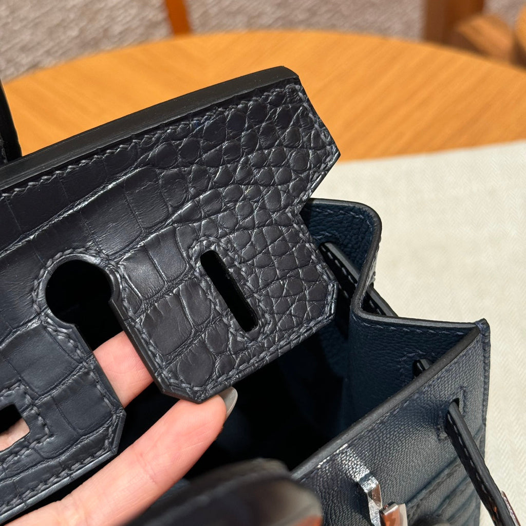 HERMES BIRKIN FAUBOURG TOUCH 20 IN NAVY BLUE CALFSKIN WITH SILVER HARDWARE