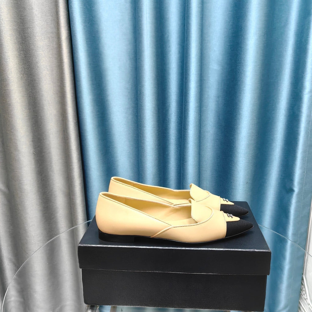 CHANEL BALLET FLAT DARK CREAM MIX BLACK SHEEPSKIN POINTED TOE