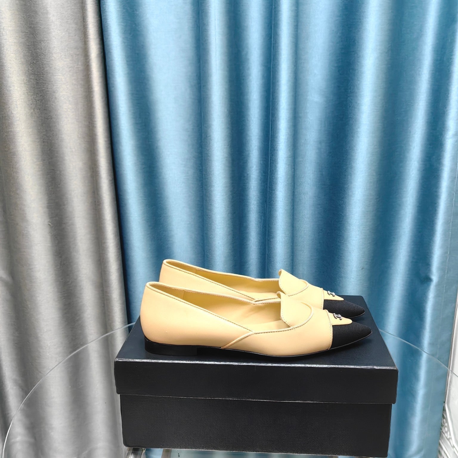 CHANEL BALLET FLAT DARK CREAM MIX BLACK SHEEPSKIN POINTED TOE