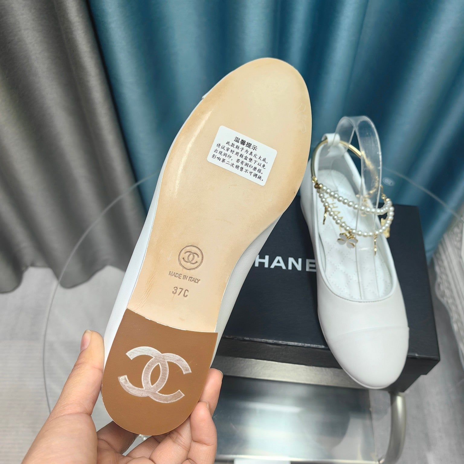 CHANEL MARY JANE WITH PEARL STRAP IN WHITE LAMBSKIN