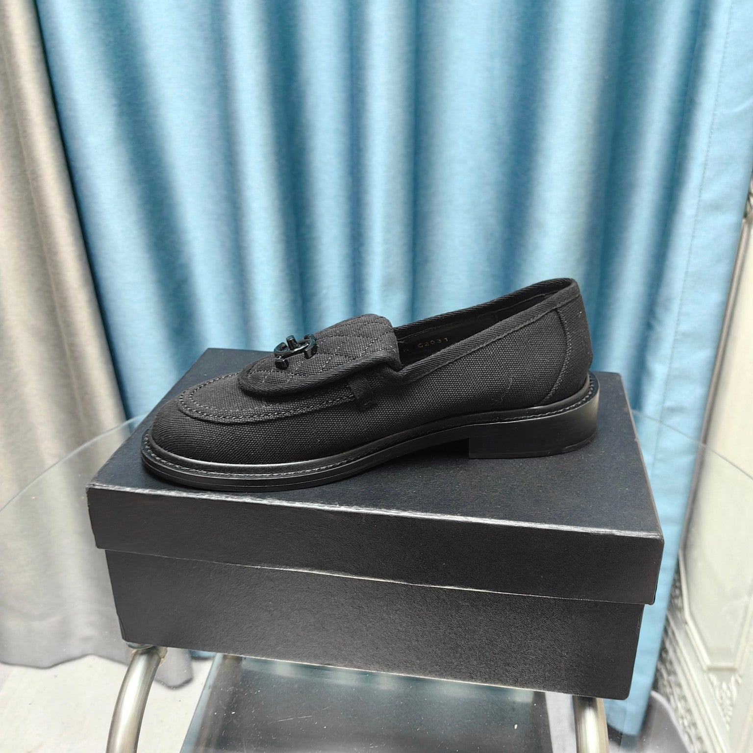 CHANEL MOASINS BLACK QUILTED LAMBSKIN