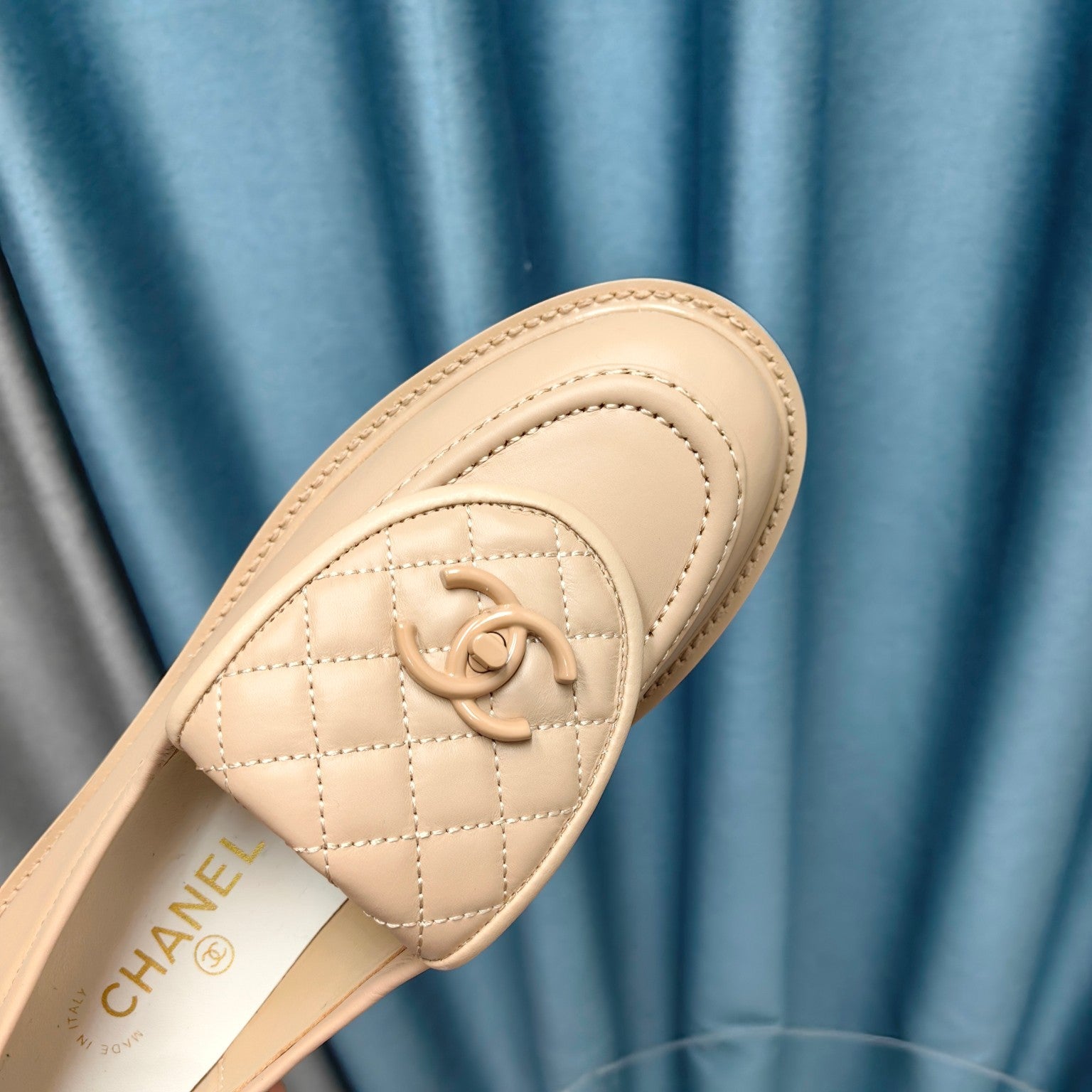 CHANEL MOASINS BEIGE QUILTED LAMBSKIN