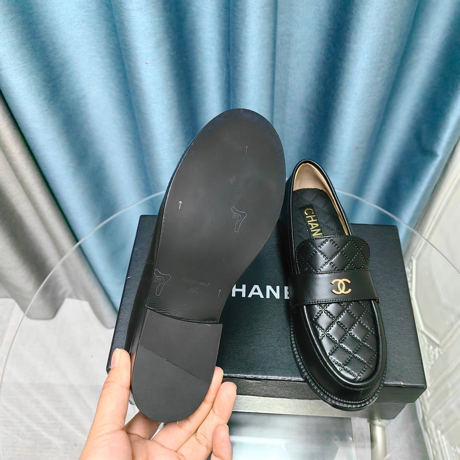 CHANEL MOASINS BLACK QUILTED CALFSKIN