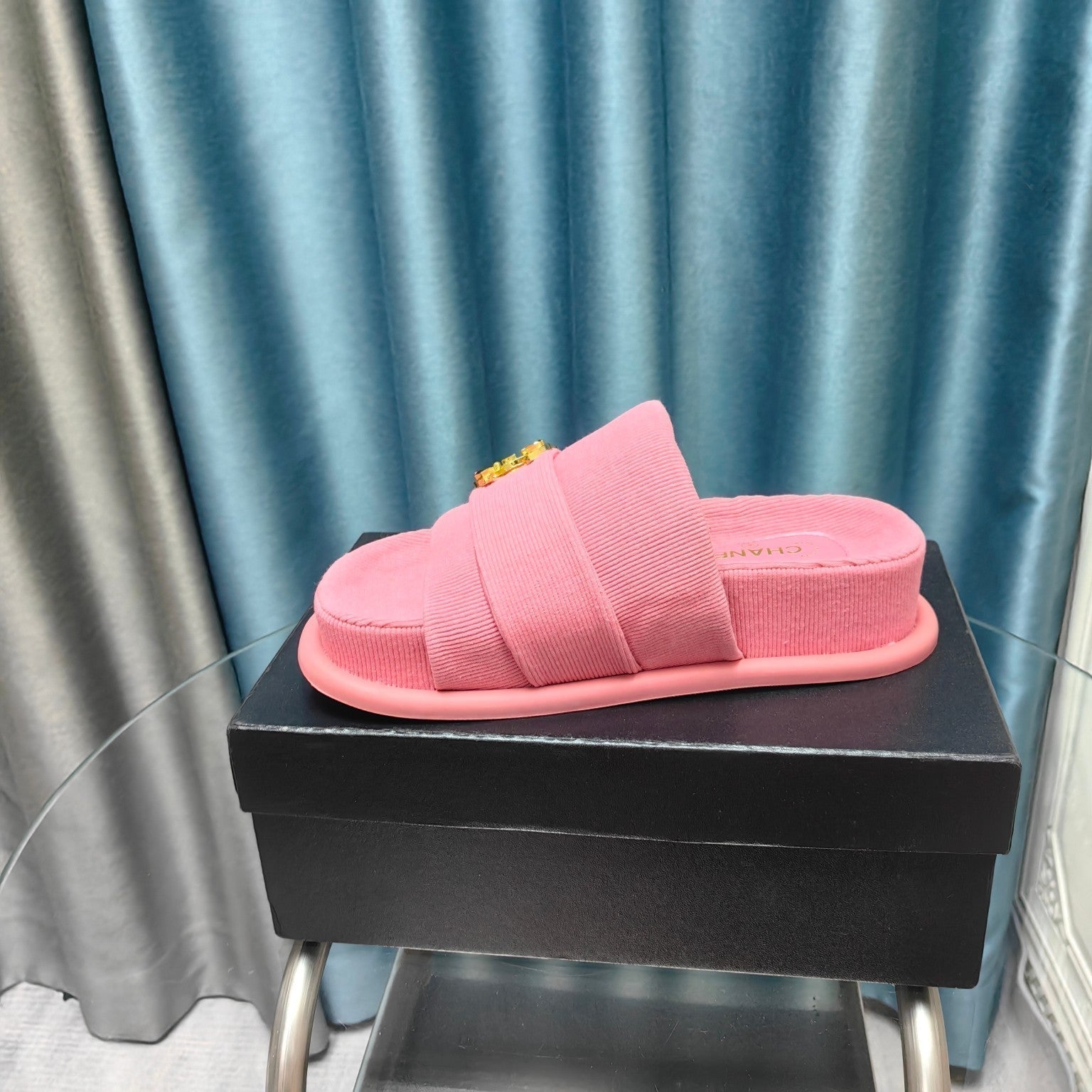 CHANEL PLATFORM HEELS SANDALS IN LIGHT PINK WOOLEN FABRIC