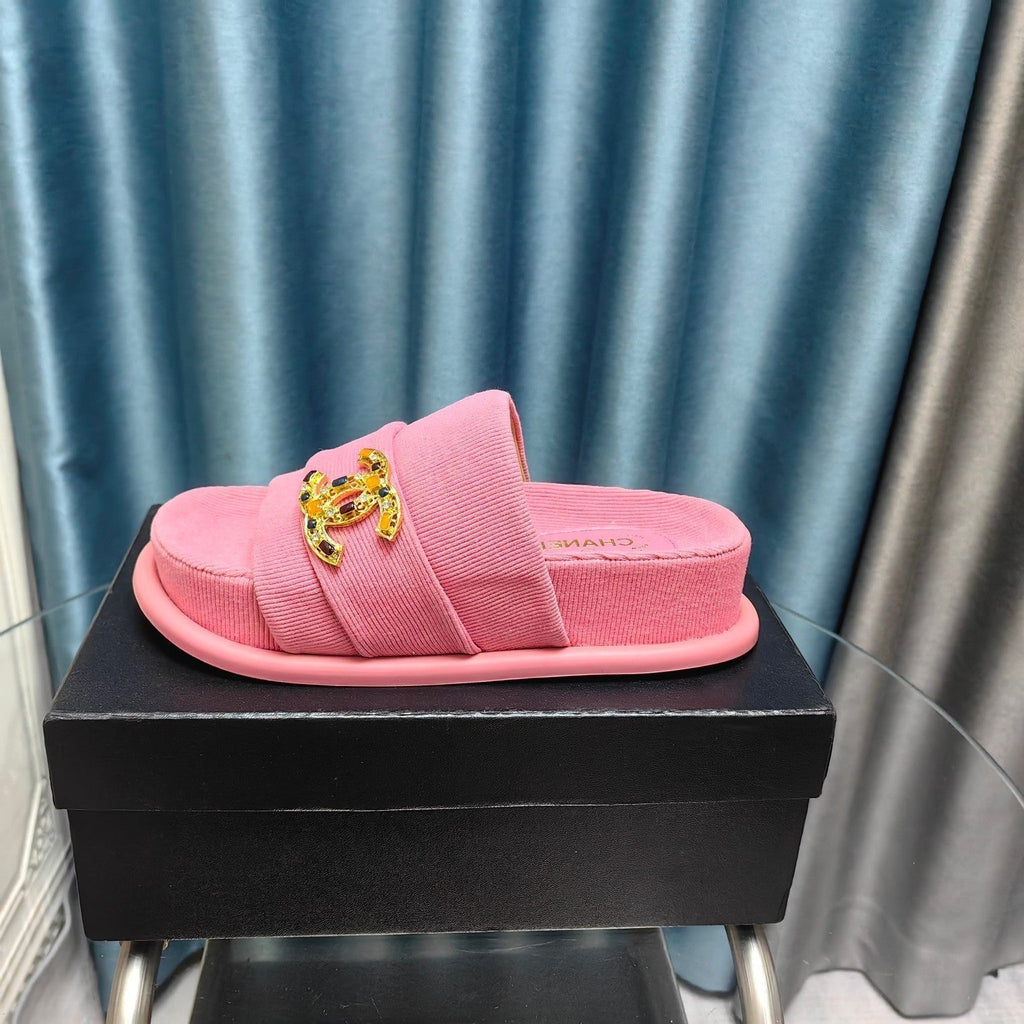 CHANEL PLATFORM HEELS SANDALS IN LIGHT PINK WOOLEN FABRIC