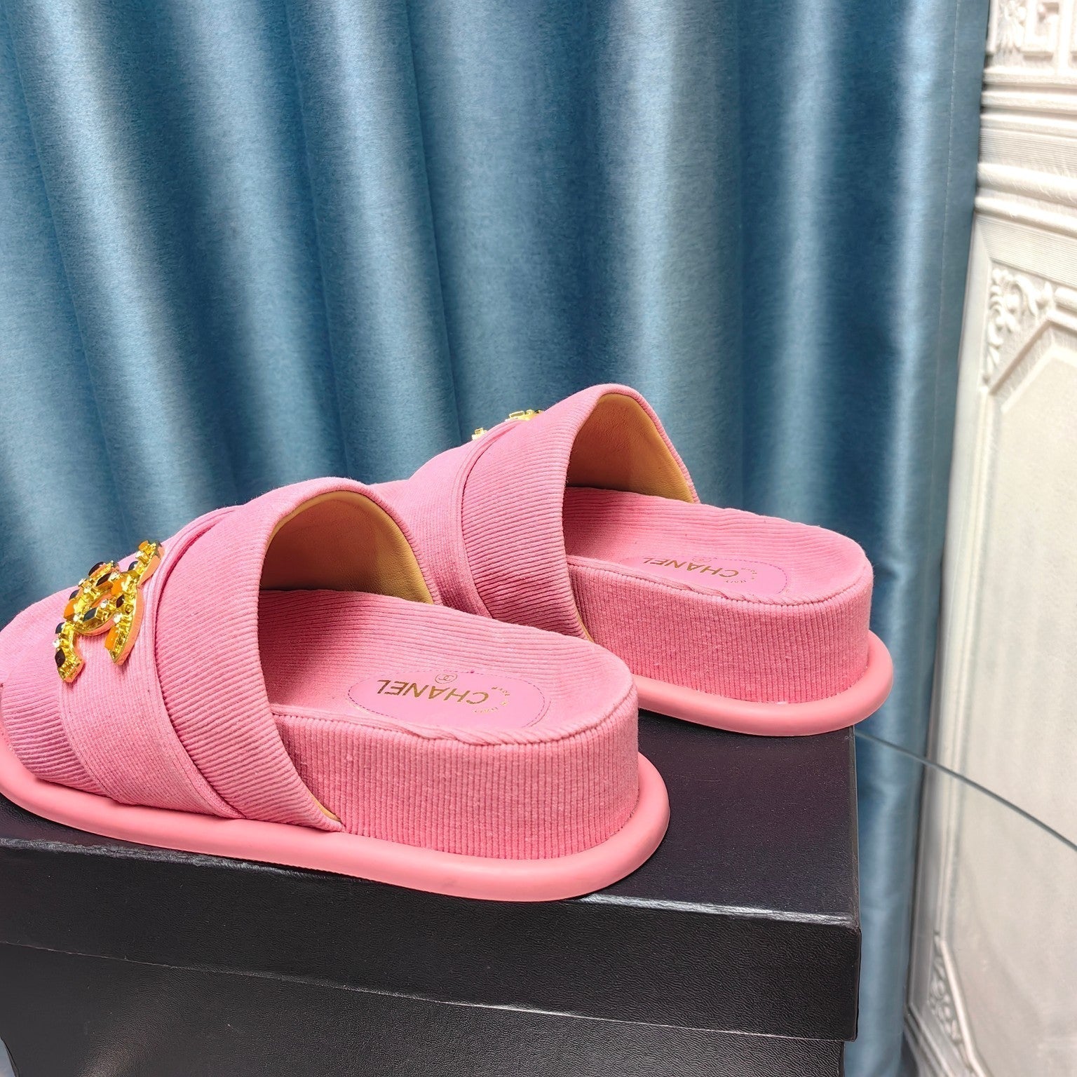 CHANEL PLATFORM HEELS SANDALS IN LIGHT PINK WOOLEN FABRIC