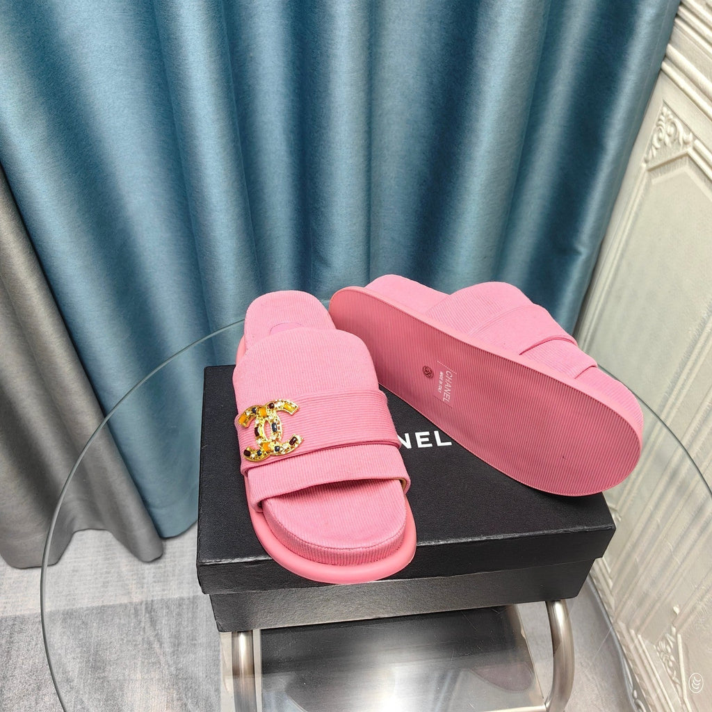 CHANEL PLATFORM HEELS SANDALS IN LIGHT PINK WOOLEN FABRIC