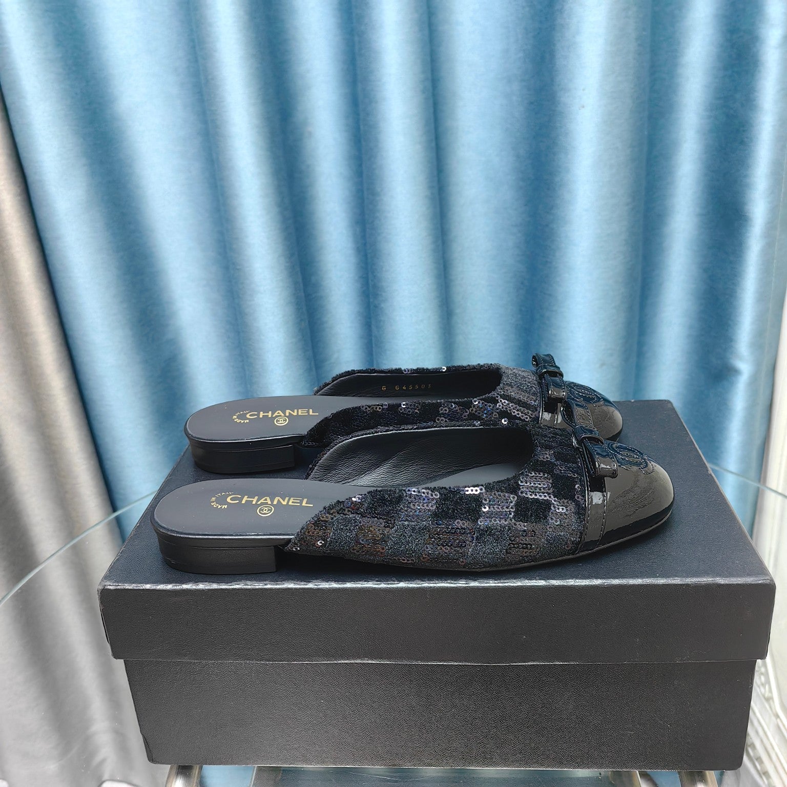 CHANEL MULE IN BLACK SATIN AND LAMBSKIN